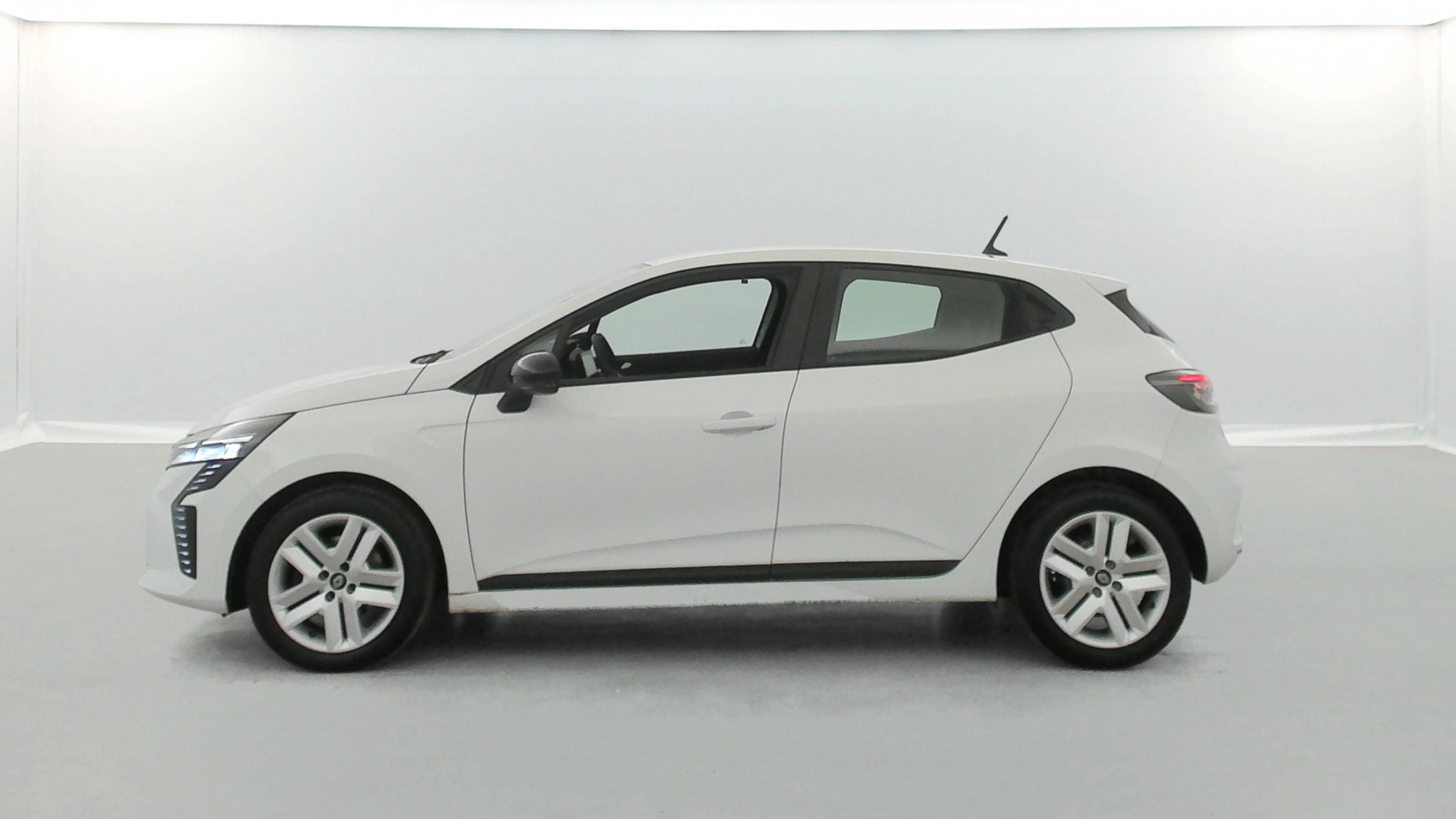 Vente en ligne Renault Clio 5 Clio Blue dCi 100 au prix de 14 990 €