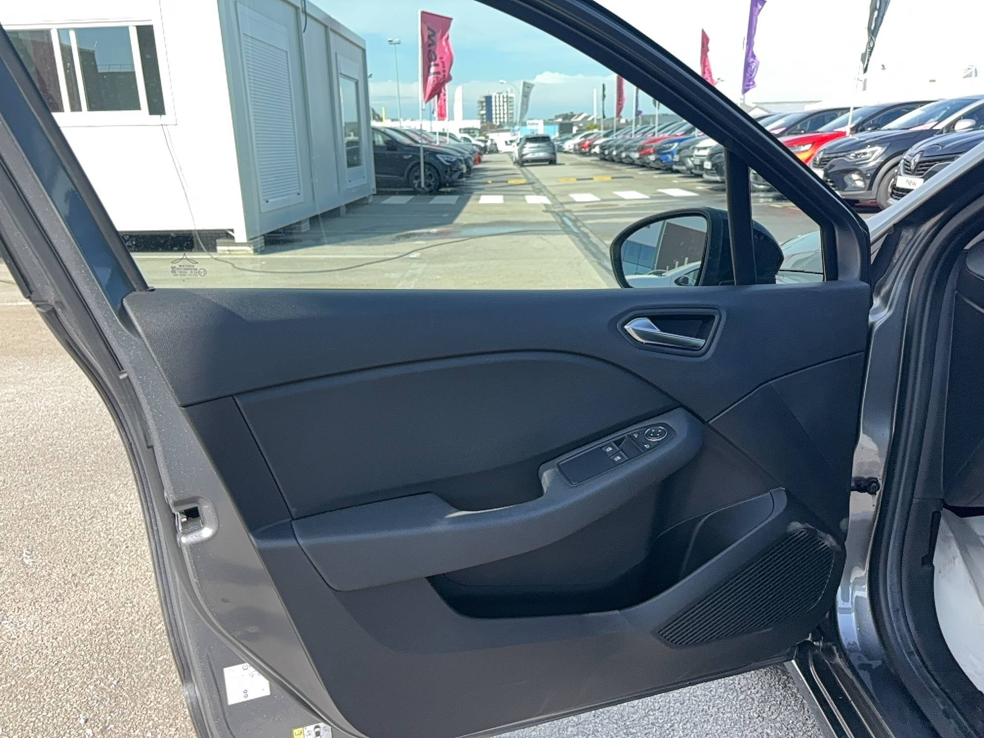 Vente en ligne Renault Clio 5 Clio TCe 90 au prix de 12 990 €