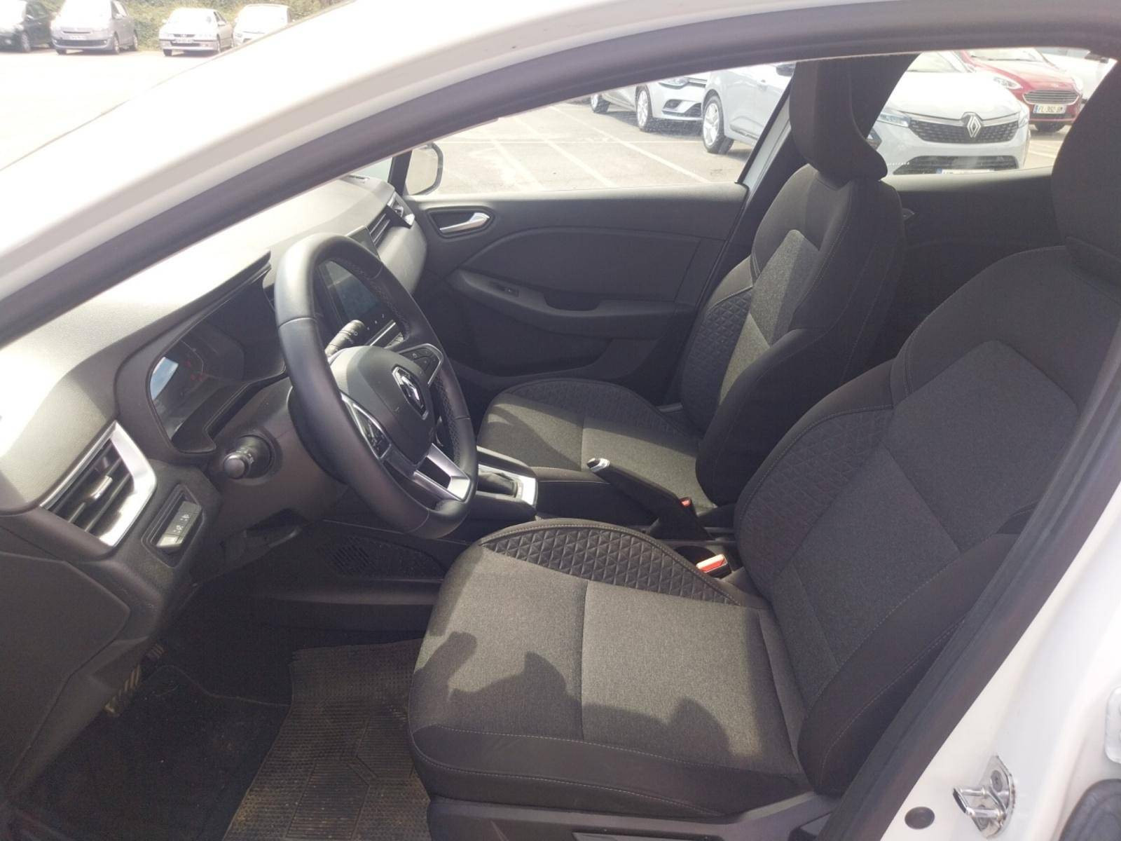 Vente en ligne Renault Clio 5 Clio E-Tech 140 - 21N au prix de 14 890 €