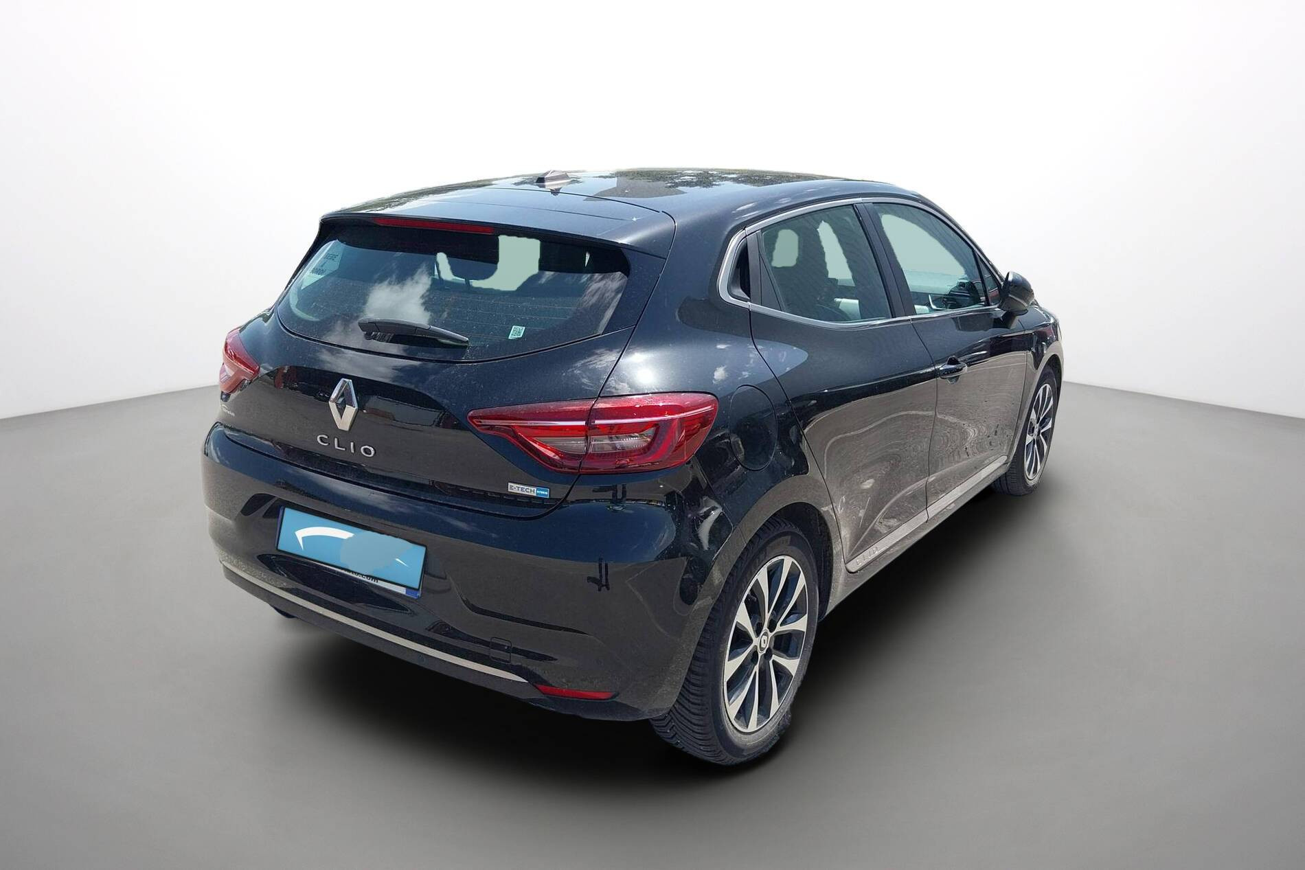 Vente en ligne Renault Clio 5 Clio E-Tech 140 - 21N au prix de 15 990 €