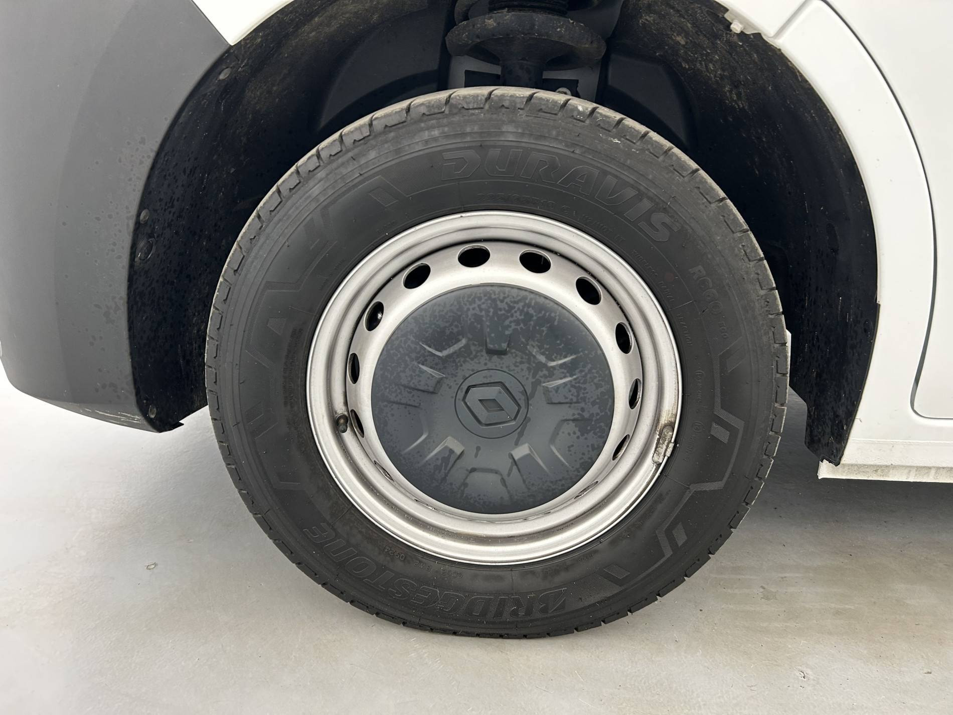 Vente en ligne Renault Master Fourgon MASTER FGN TRAC F3500 L3H3 BLUE DCI 135 au prix de 28 790 €