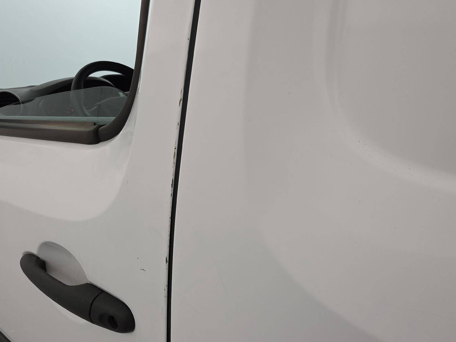 Vente en ligne Renault Kangoo Express  BLUE DCI 80 au prix de 10 490 €
