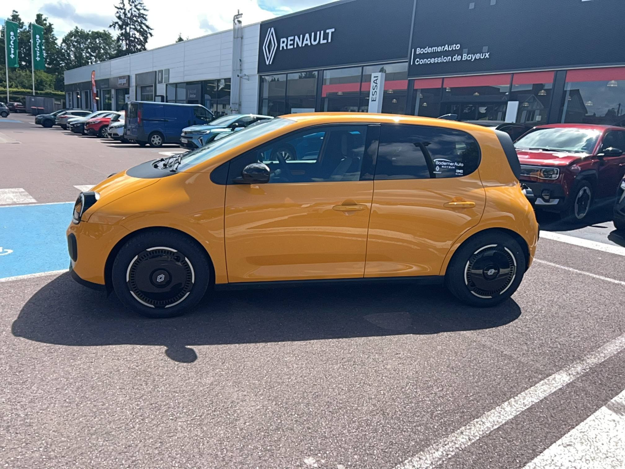 Vente en ligne Renault Twingo Electrique  80 ch autonomie urbaine au prix de 20 290 €