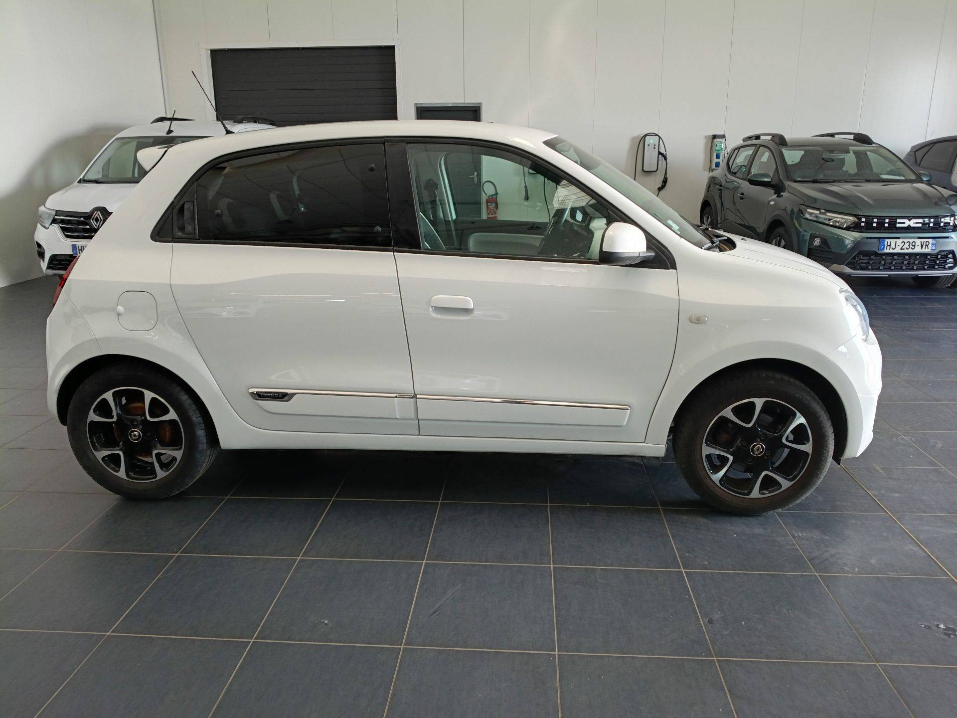 Vente en ligne Renault Twingo 3  TCe 95 EDC au prix de 14 590 €
