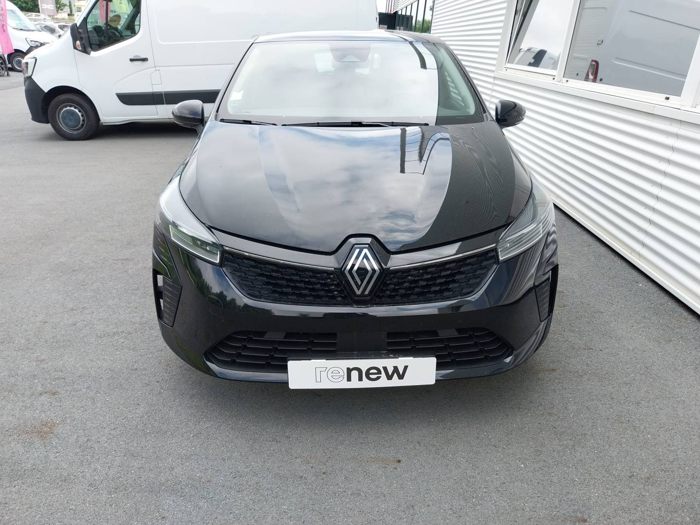 Vente en ligne Renault Clio 5 Clio E-Tech full hybrid 145 au prix de 18 390 €