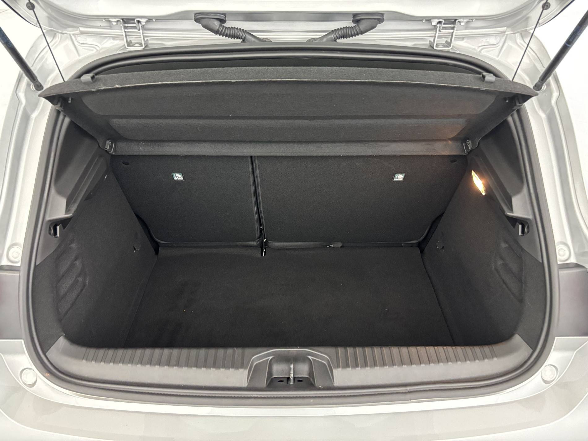 Vente en ligne Renault Clio 5 Clio TCe 90 - 21N au prix de 14 890 €