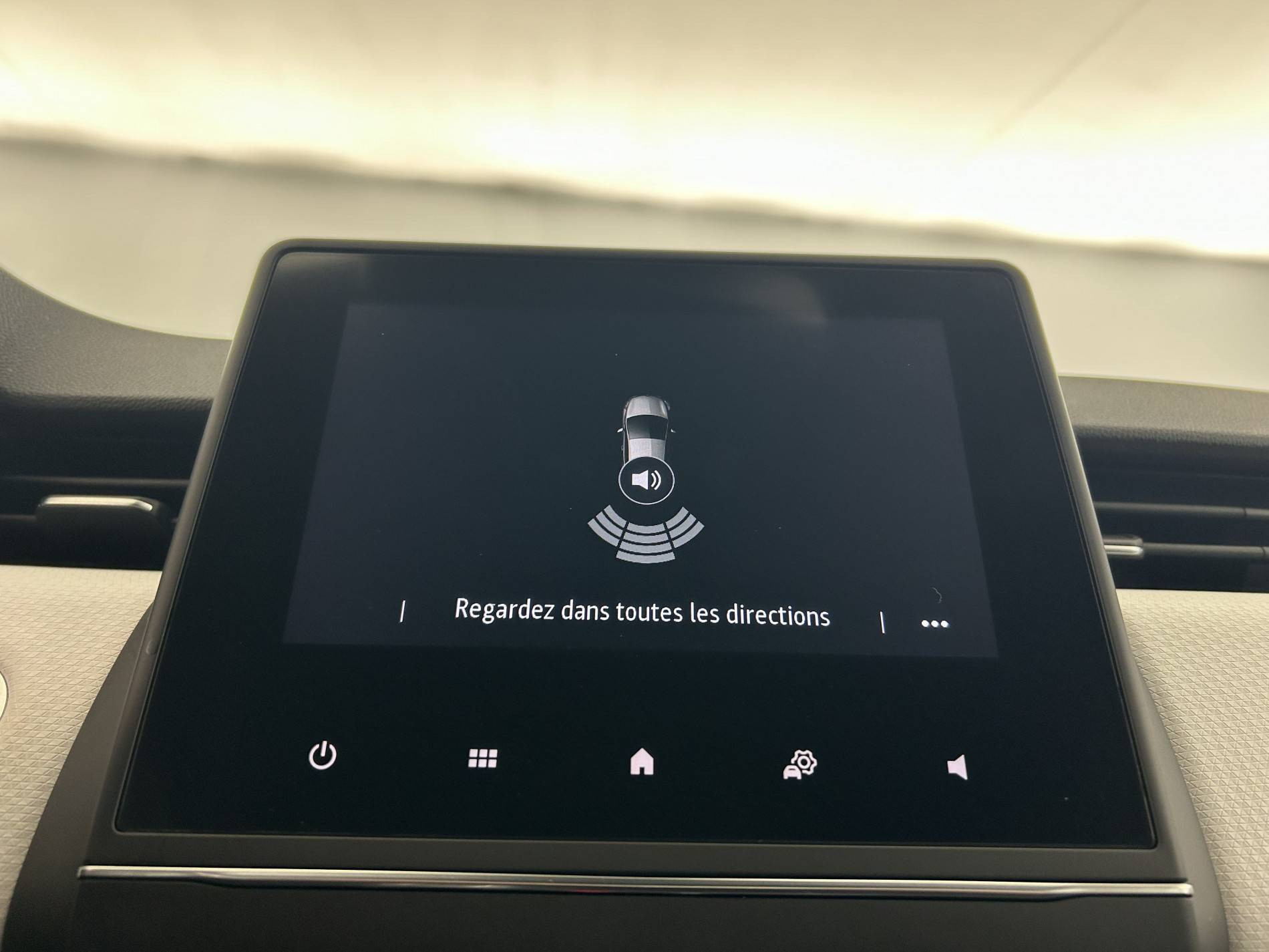 Vente en ligne Renault Clio 5 Clio TCe 90 - 21N au prix de 15 490 €