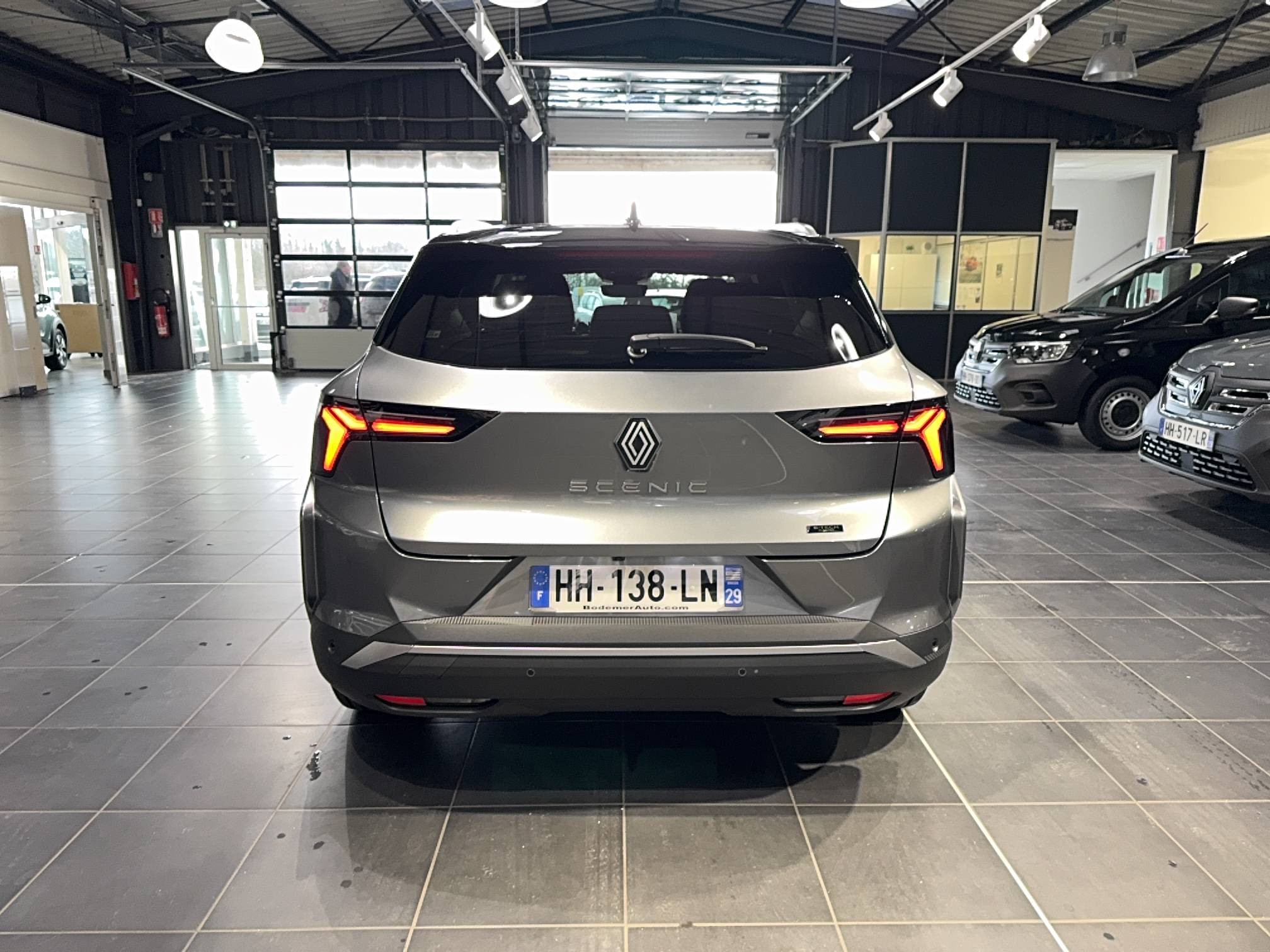 Vente en ligne Renault Scenic E-Tech  220 ch grande autonomie au prix de 43 990 €