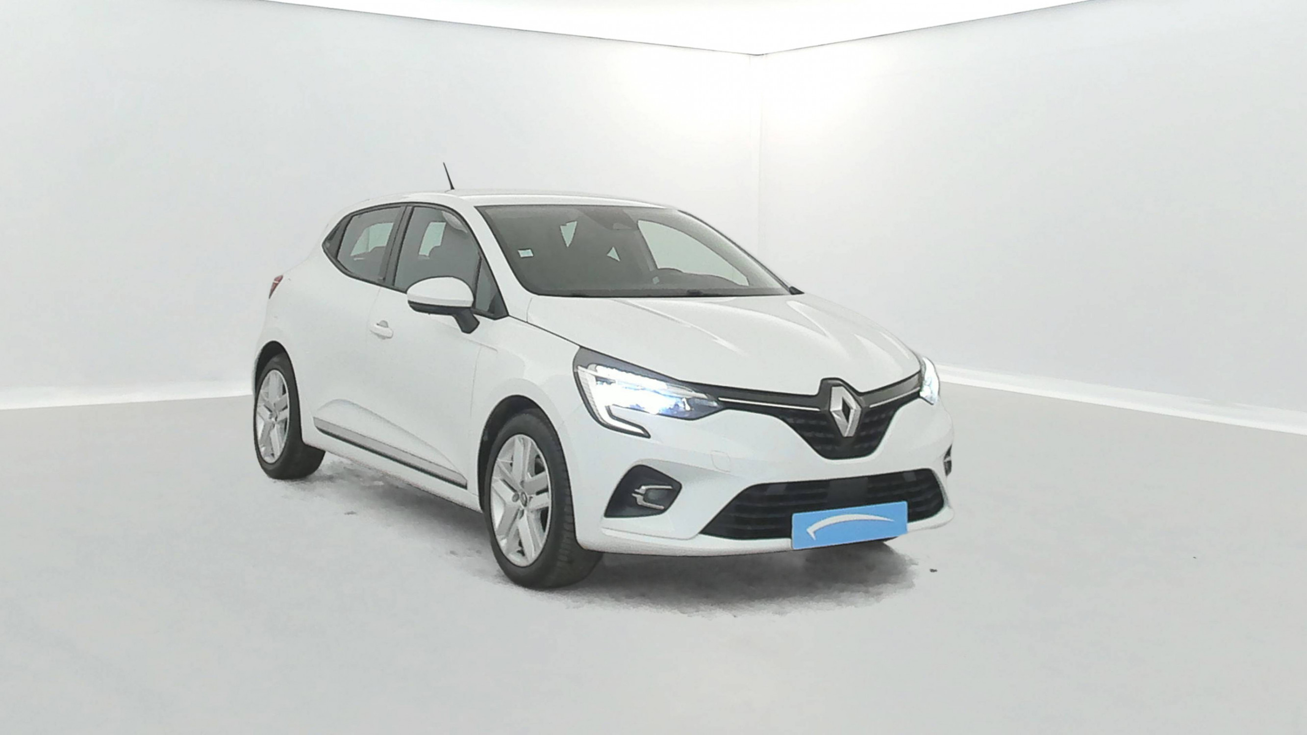 Vente en ligne Renault Clio 5 Clio E-Tech 140 au prix de 13 990 €