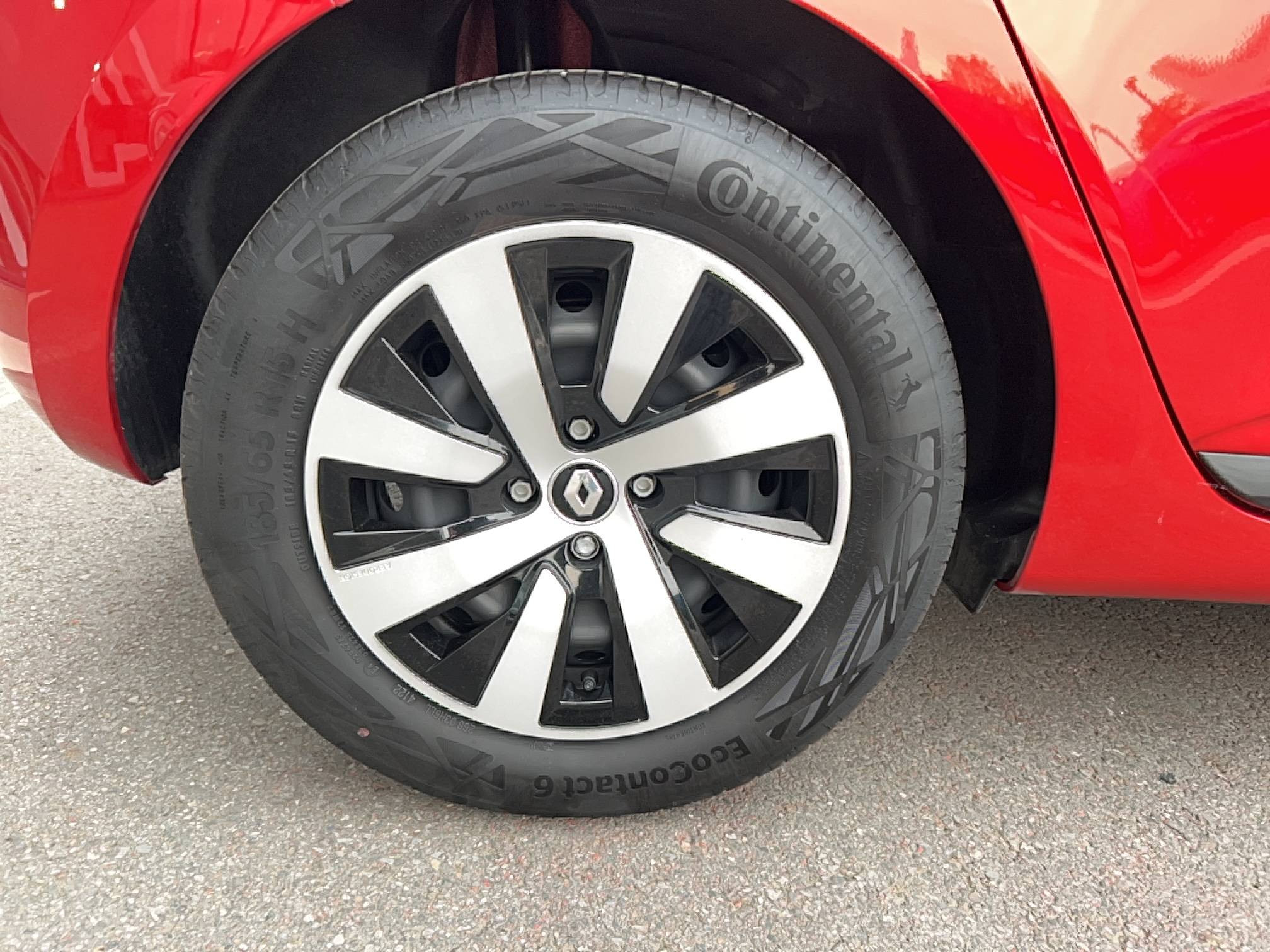 Vente en ligne Renault Clio 5 Clio TCe 90 au prix de 13 690 €