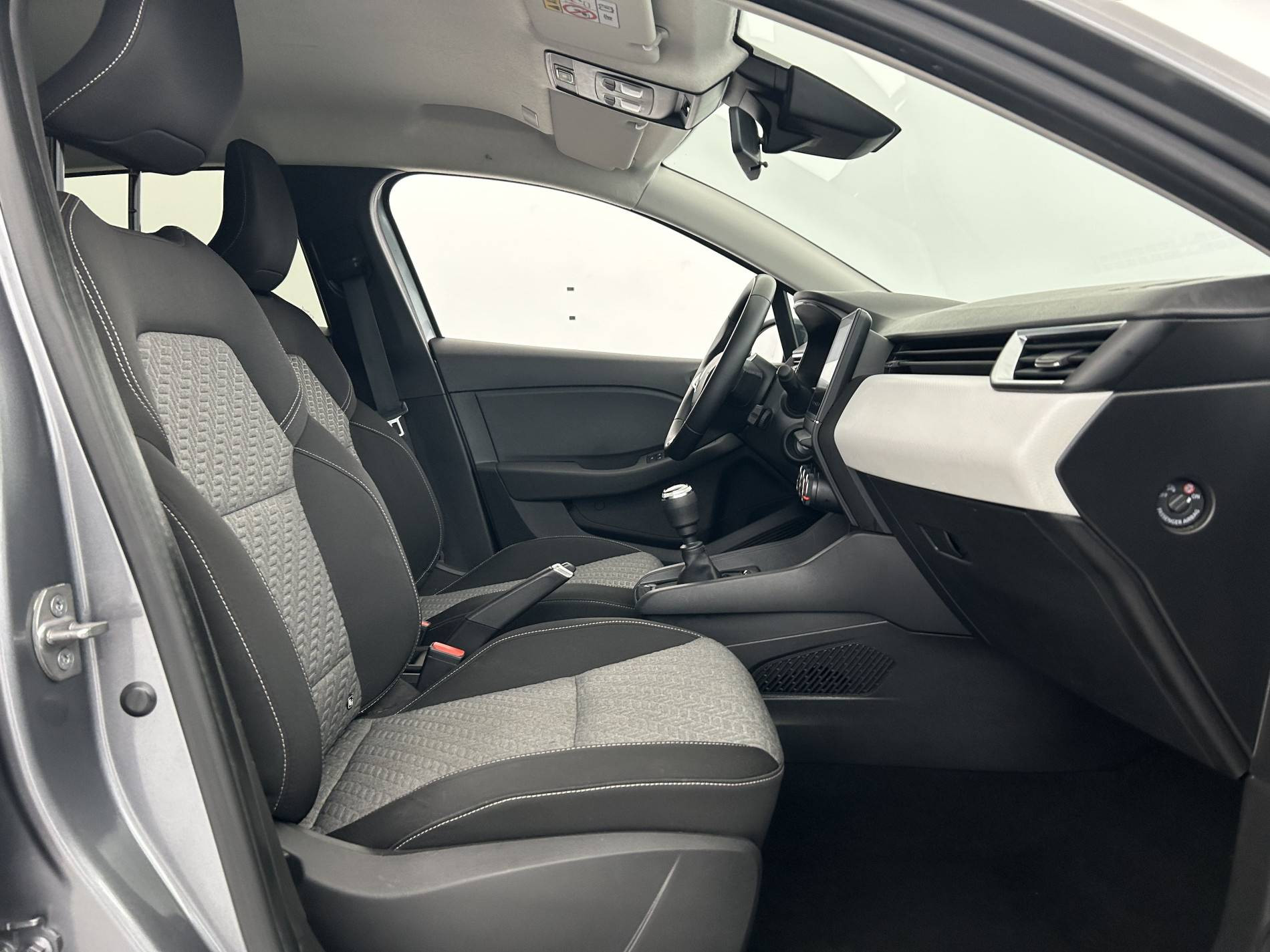 Vente en ligne Renault Clio 5 Clio TCe 90 au prix de 13 790 €