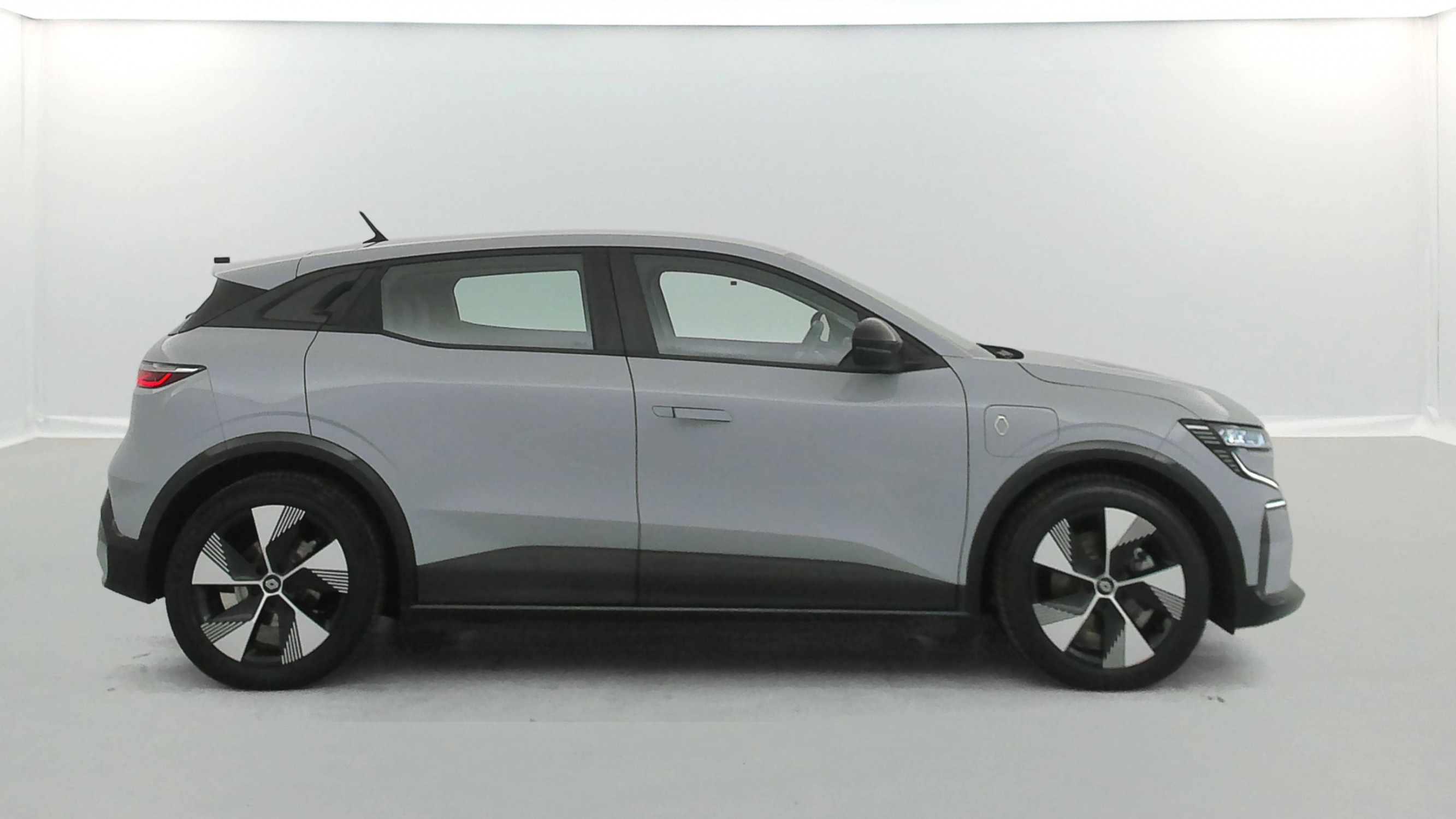 Vente en ligne Renault Megane E-Tech  EV60 220 ch super charge au prix de 24 990 €