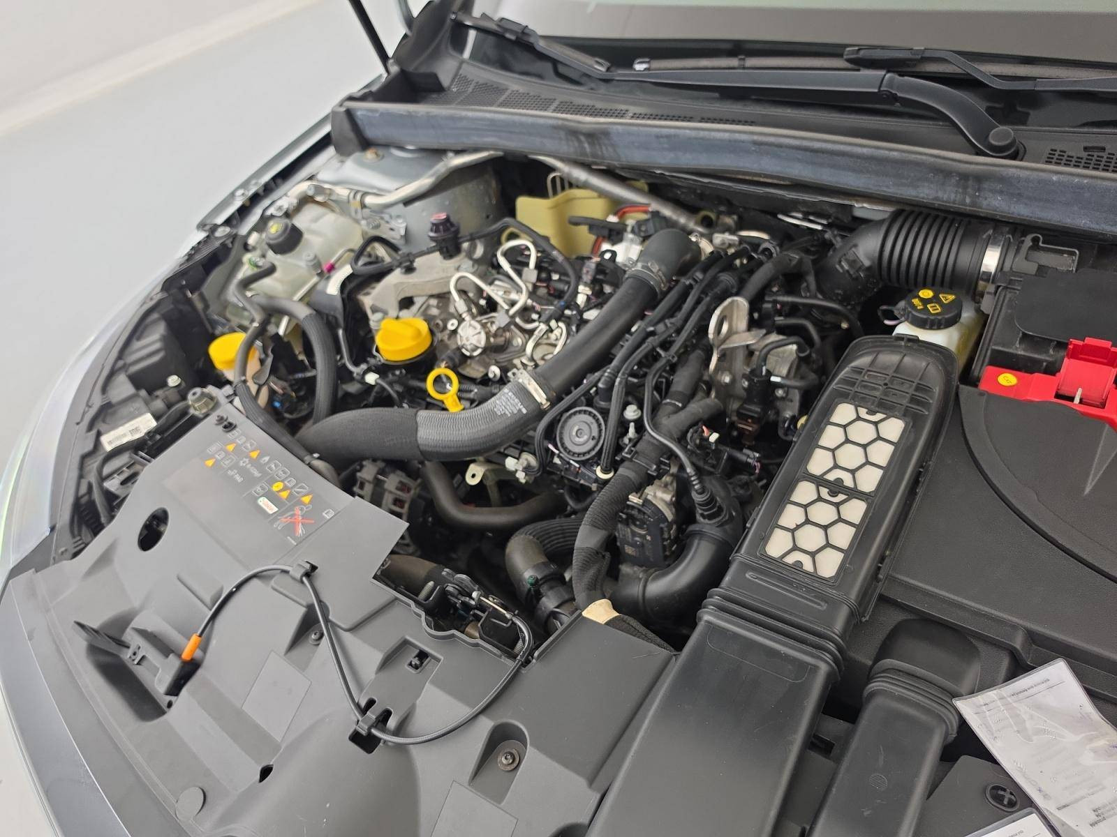 Vente en ligne Renault Megane 4  TCe 140 au prix de 16 490 €