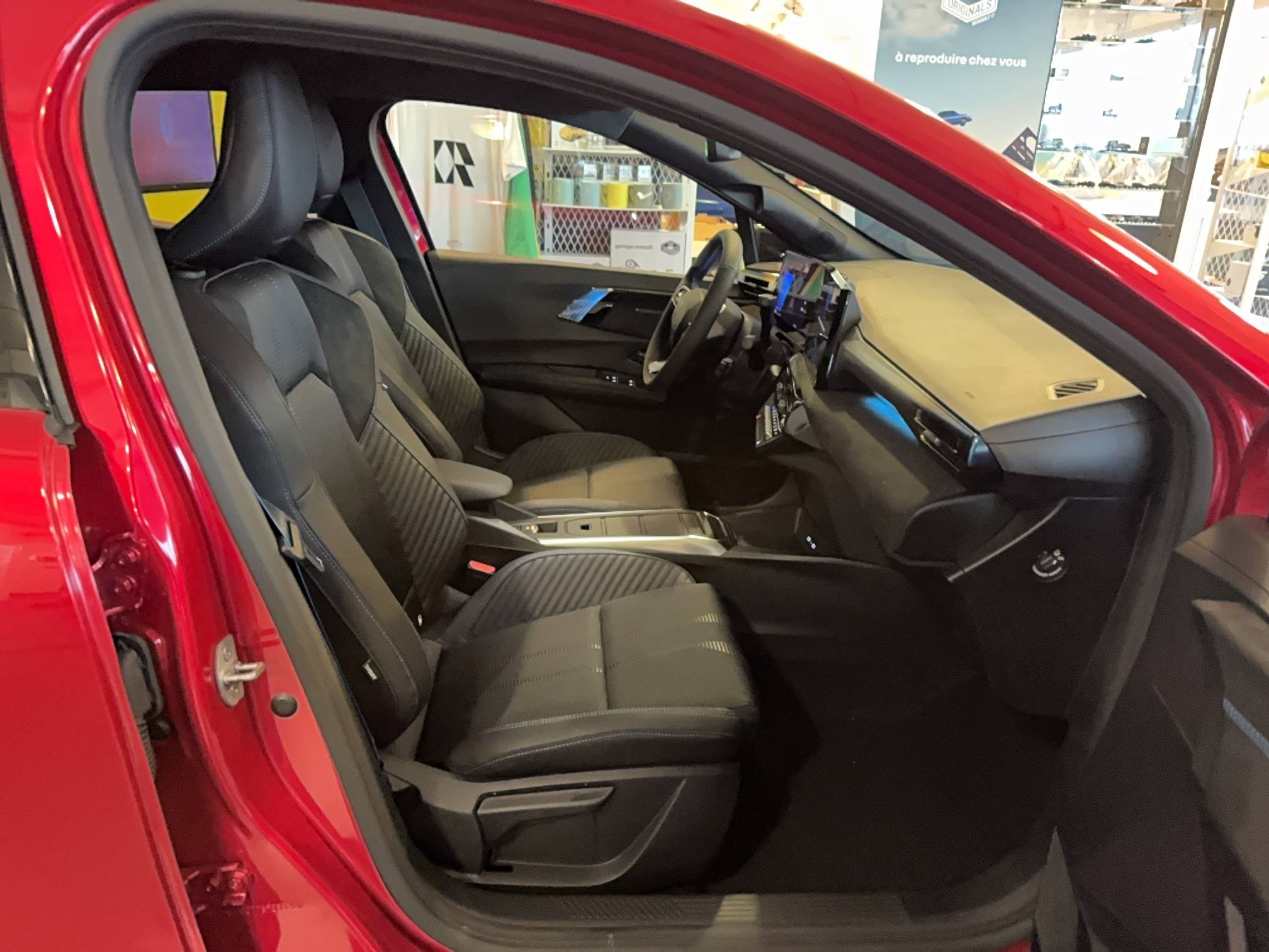 Vente en ligne Renault Clio 6 Clio E-Tech full hybrid 160 ch au prix de 30 150 €