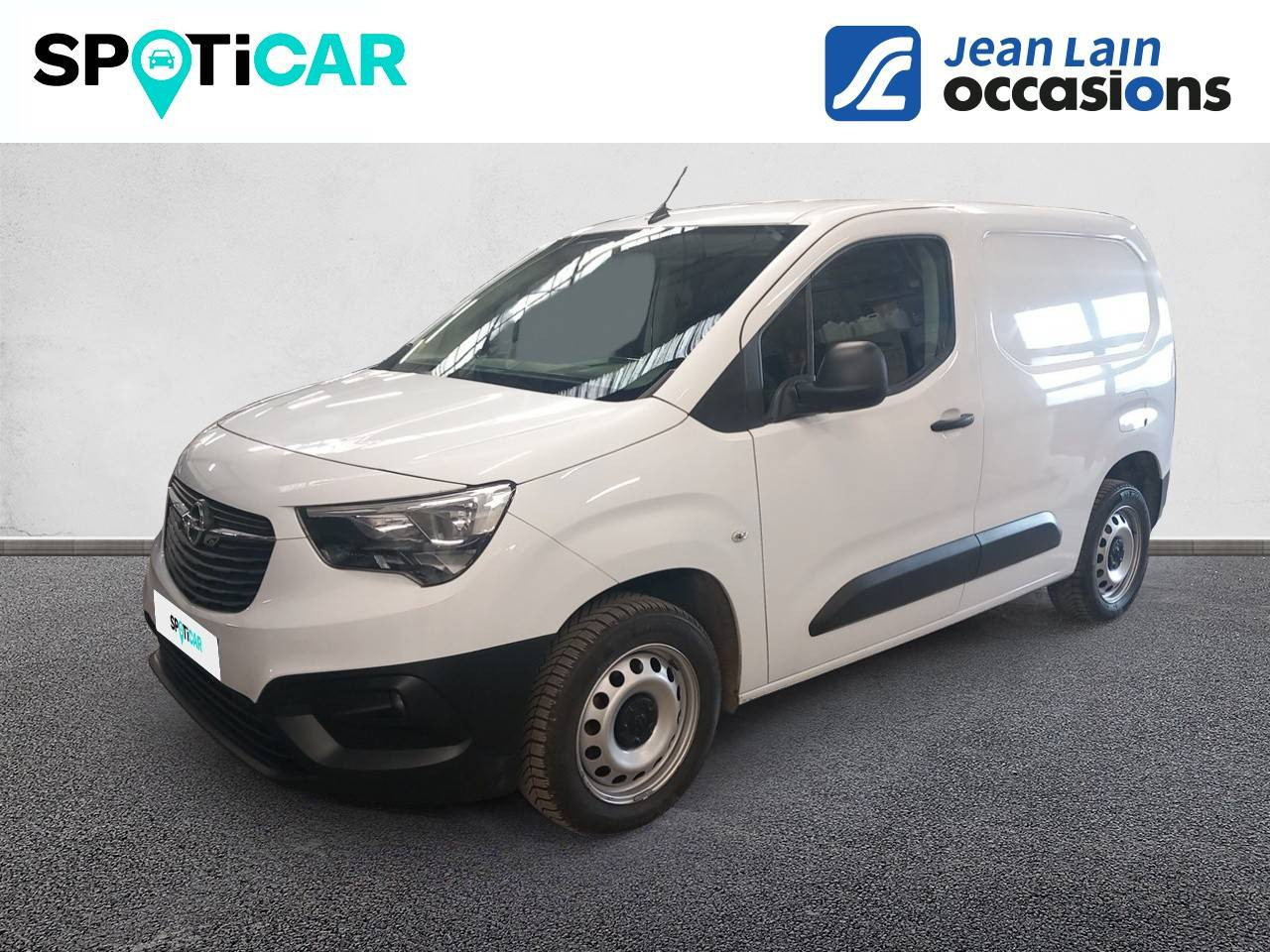 Vente en ligne OPEL COMBO CARGO COMBO CARGO 1.5 130 CH S/S L1H1 BVM6 AUGMENTE PACK CLIM de 2023 au prix de 17 974 €