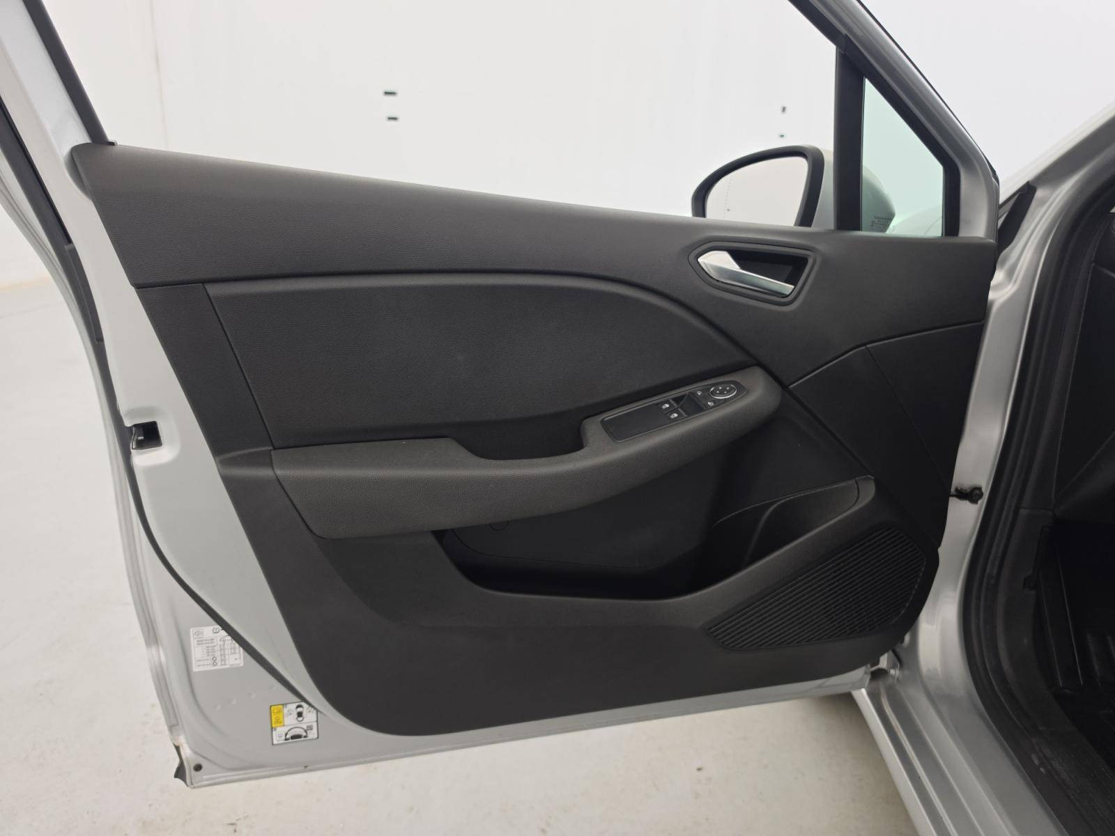 Vente en ligne Renault Clio 5 Clio TCe 90 - 21N au prix de 13 990 €