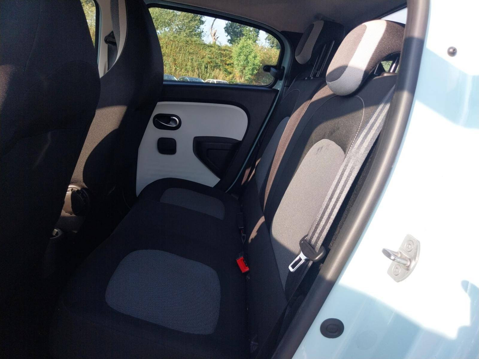 Vente en ligne Renault Twingo Electrique Twingo III E-Tech au prix de 11 990 €