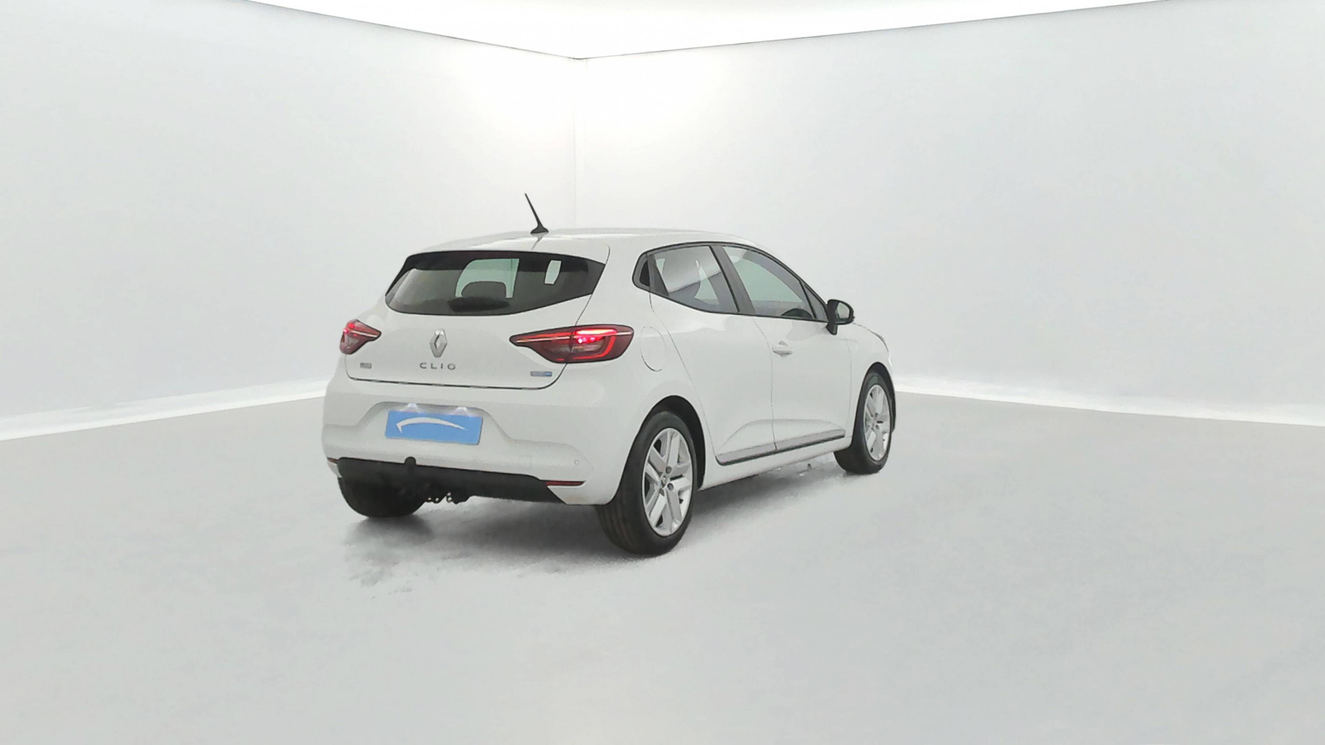 Vente en ligne Renault Clio 5 Clio E-Tech 140 - 21N au prix de 15 500 €