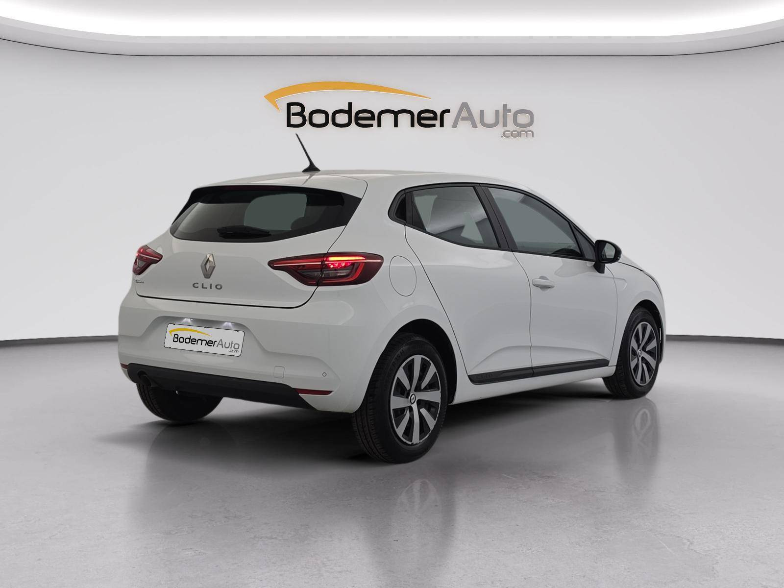 Vente en ligne Renault Clio 5 Clio TCe 90 au prix de 12 790 €