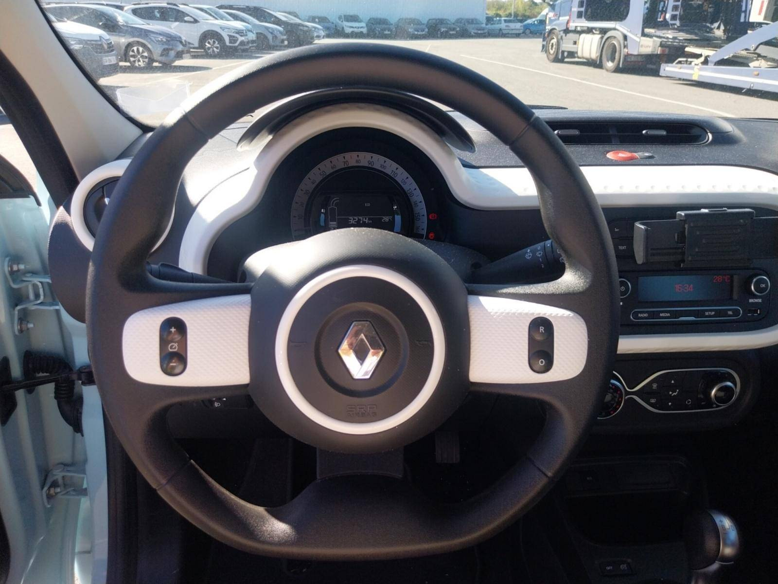 Vente en ligne Renault Twingo Electrique Twingo III E-Tech au prix de 14 900 €