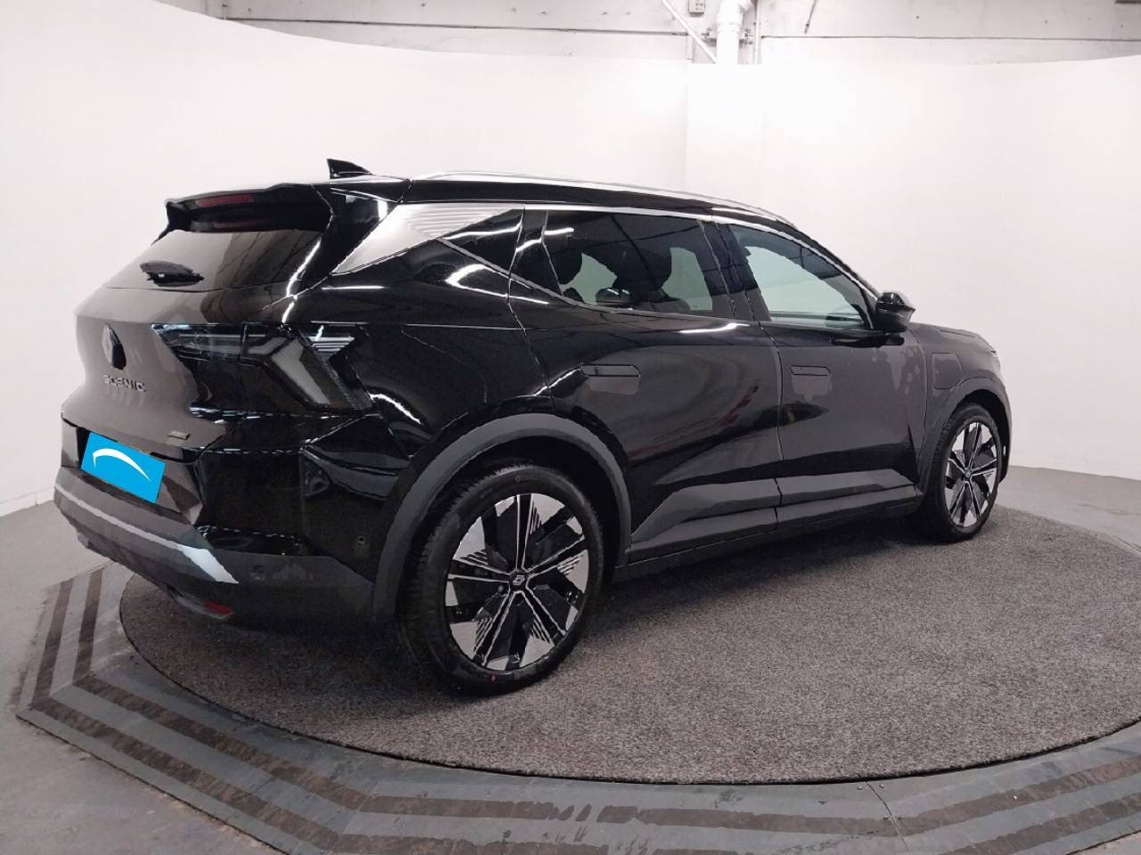 Vente en ligne Renault Scenic E-Tech Scenic E-Tech électrique 220 ch grande autonomie au prix de 1 300 €