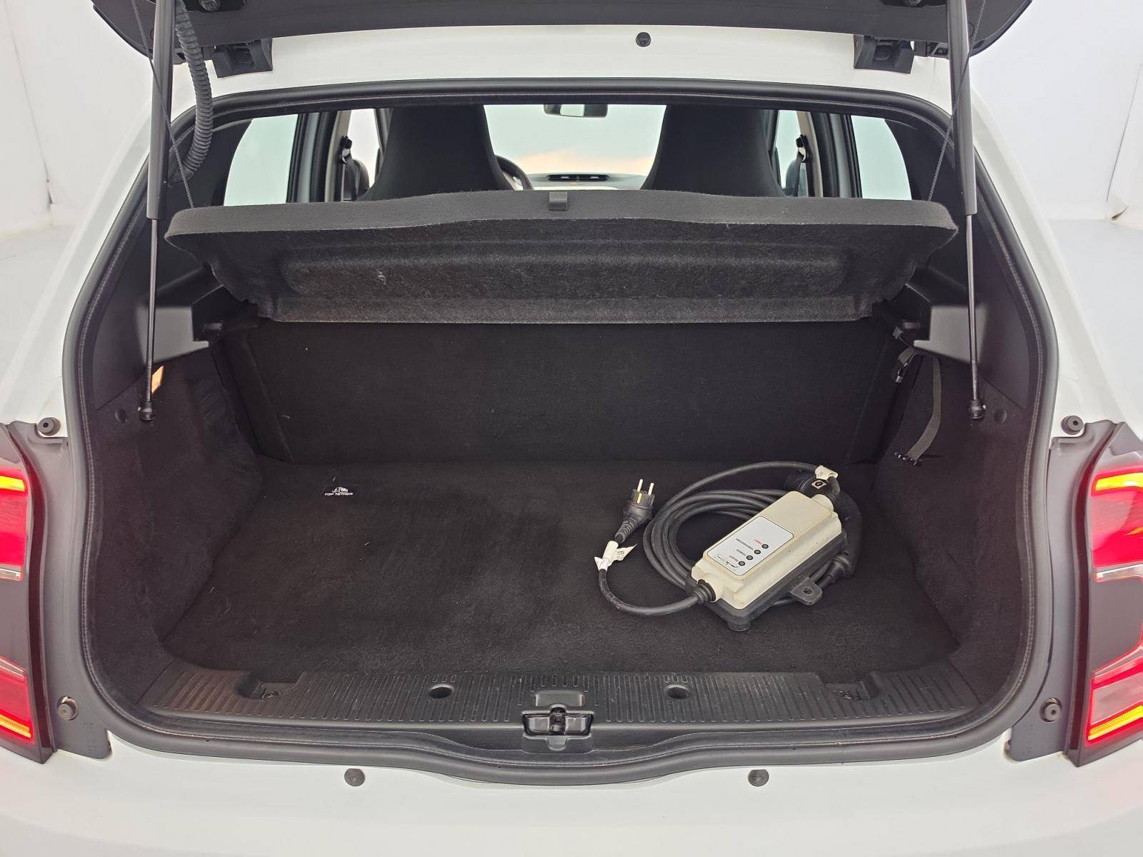 Vente en ligne Renault Twingo Electrique Twingo III E-Tech au prix de 11 490 €