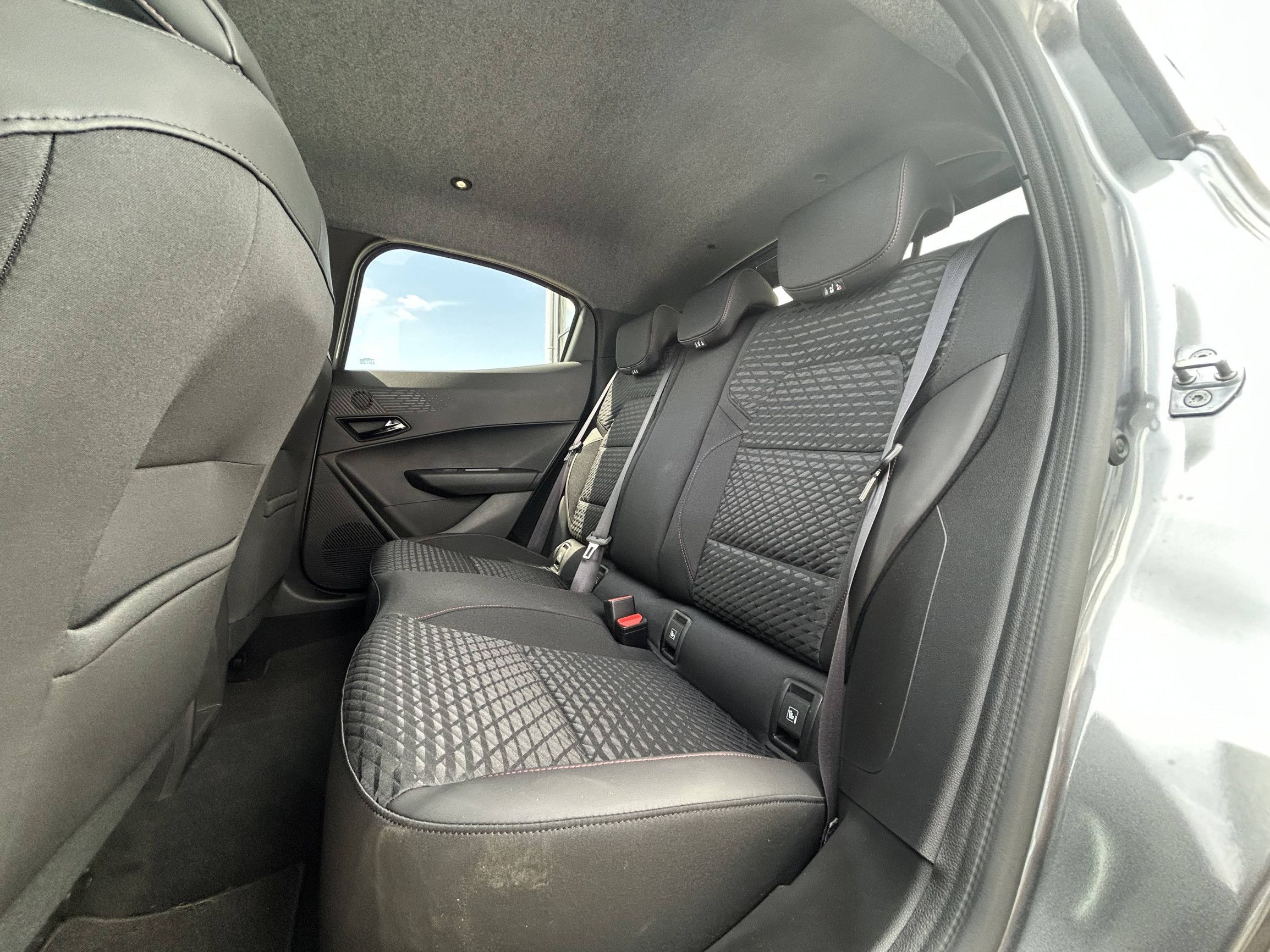 Vente en ligne Renault Clio 6 Clio Eco-G 120 ch EDC au prix de 25 900 €