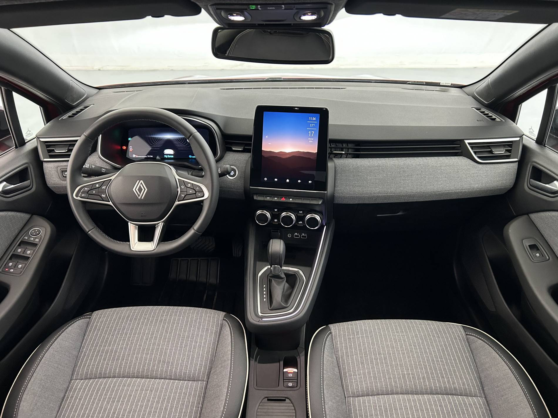 Vente en ligne Renault Clio 5 Clio E-Tech full hybrid 145 ch GSR2 au prix de 22 690 €