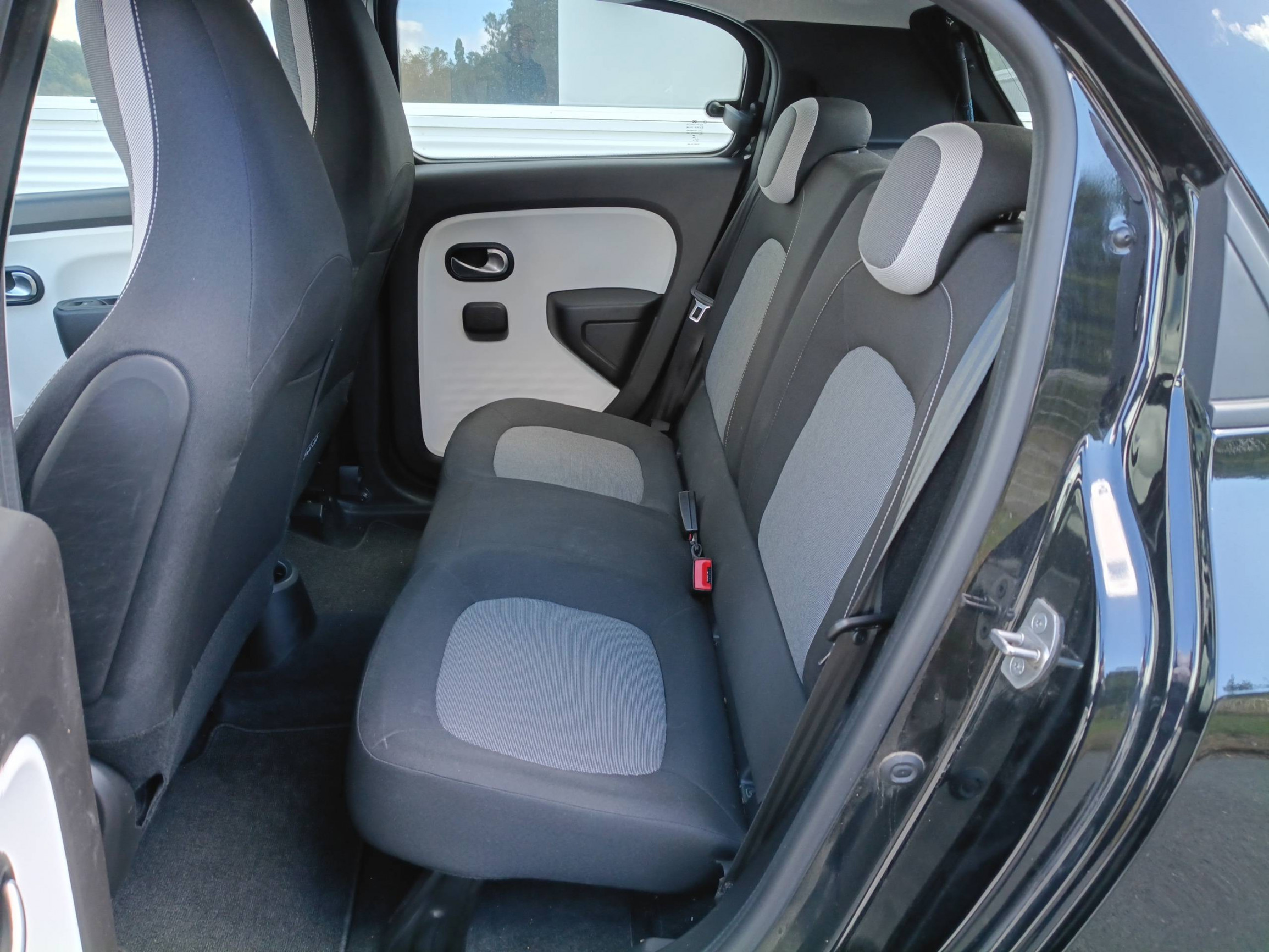 Vente en ligne Renault Twingo Electrique Twingo III E-Tech au prix de 14 990 €