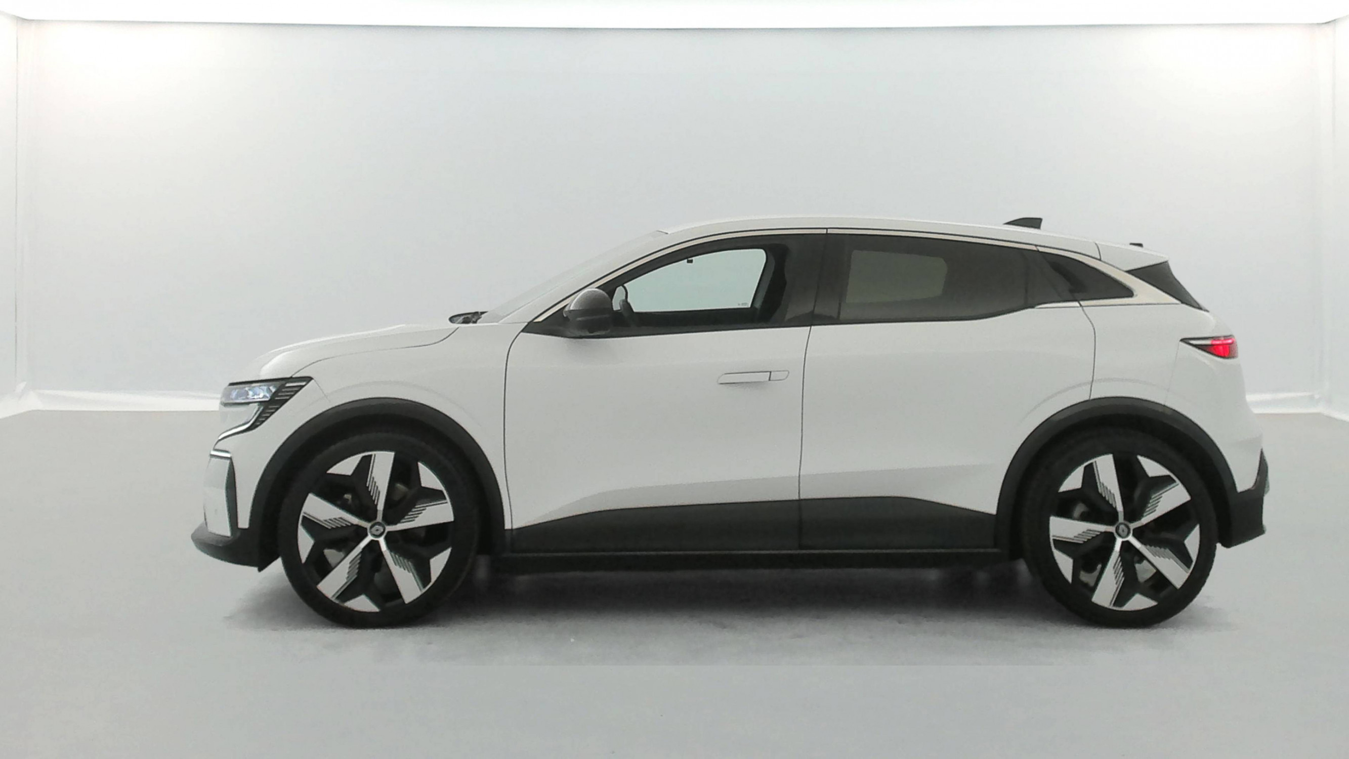 Vente en ligne Renault Megane E-Tech  EV60 220 ch optimum charge au prix de 24 990 €