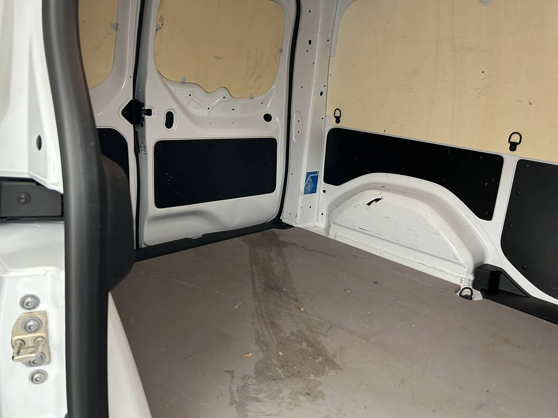 Vente en ligne Renault Kangoo Van  BLUE DCI 95 au prix de 18 590 €