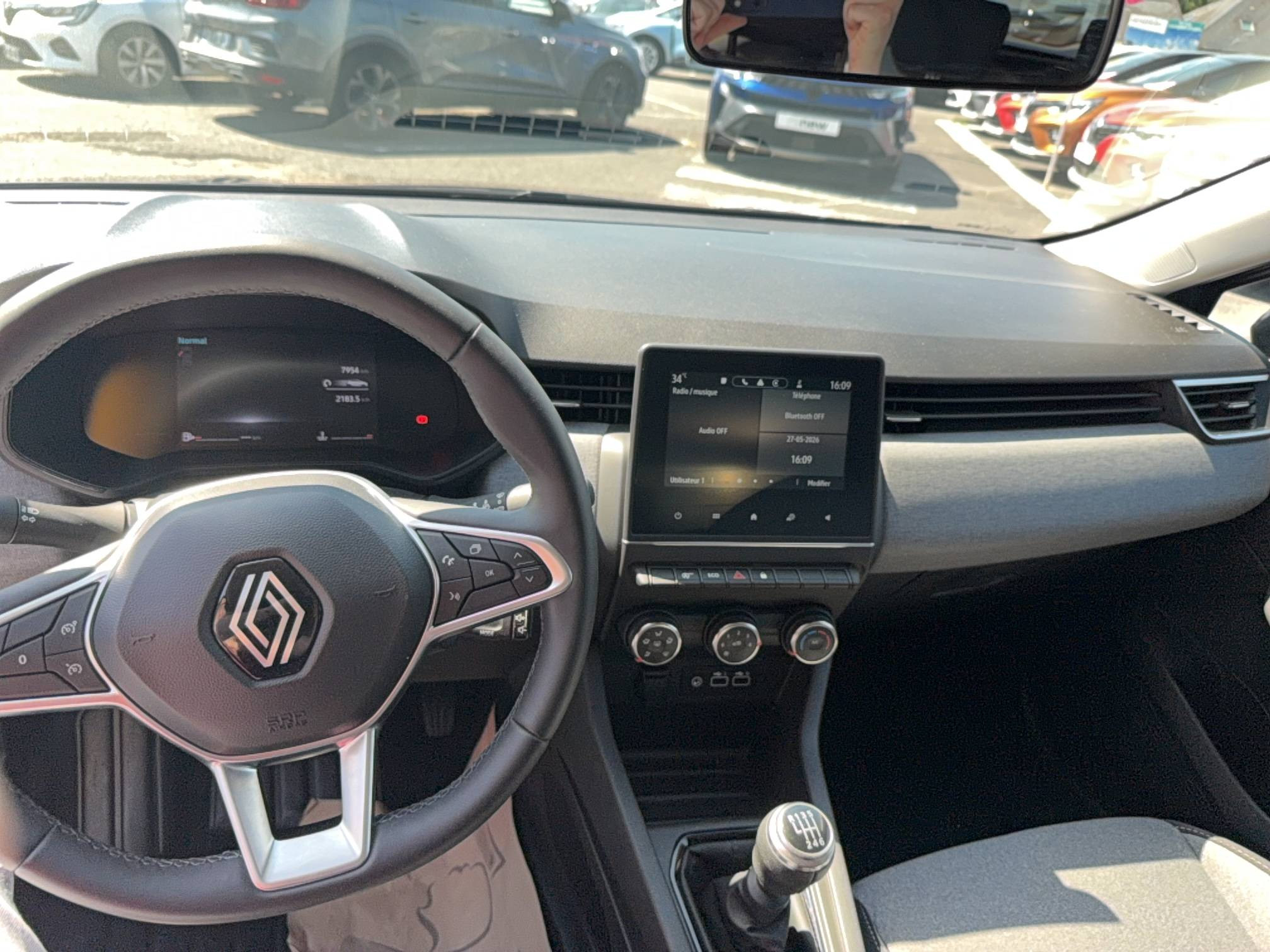 Vente en ligne Renault Clio 5 Clio TCe 90 au prix de 15 990 €