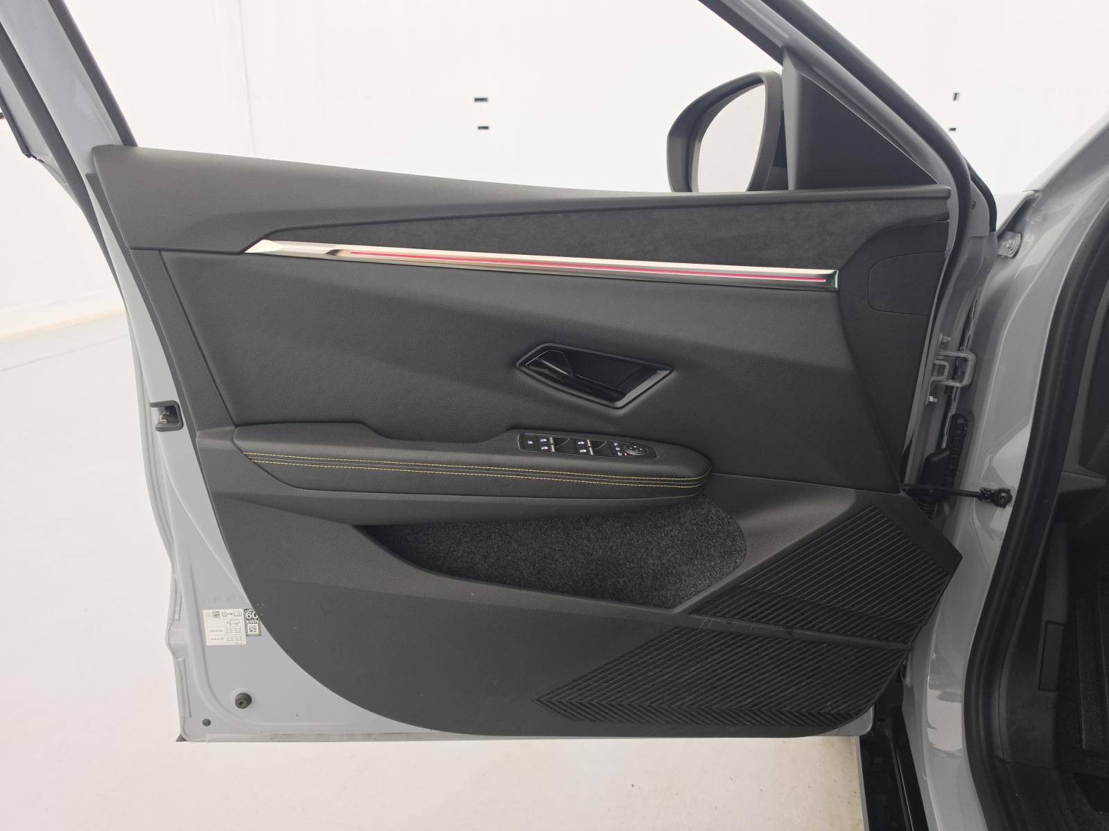 Vente en ligne Renault Megane E-Tech  EV60 220 ch super charge au prix de 24 990 €