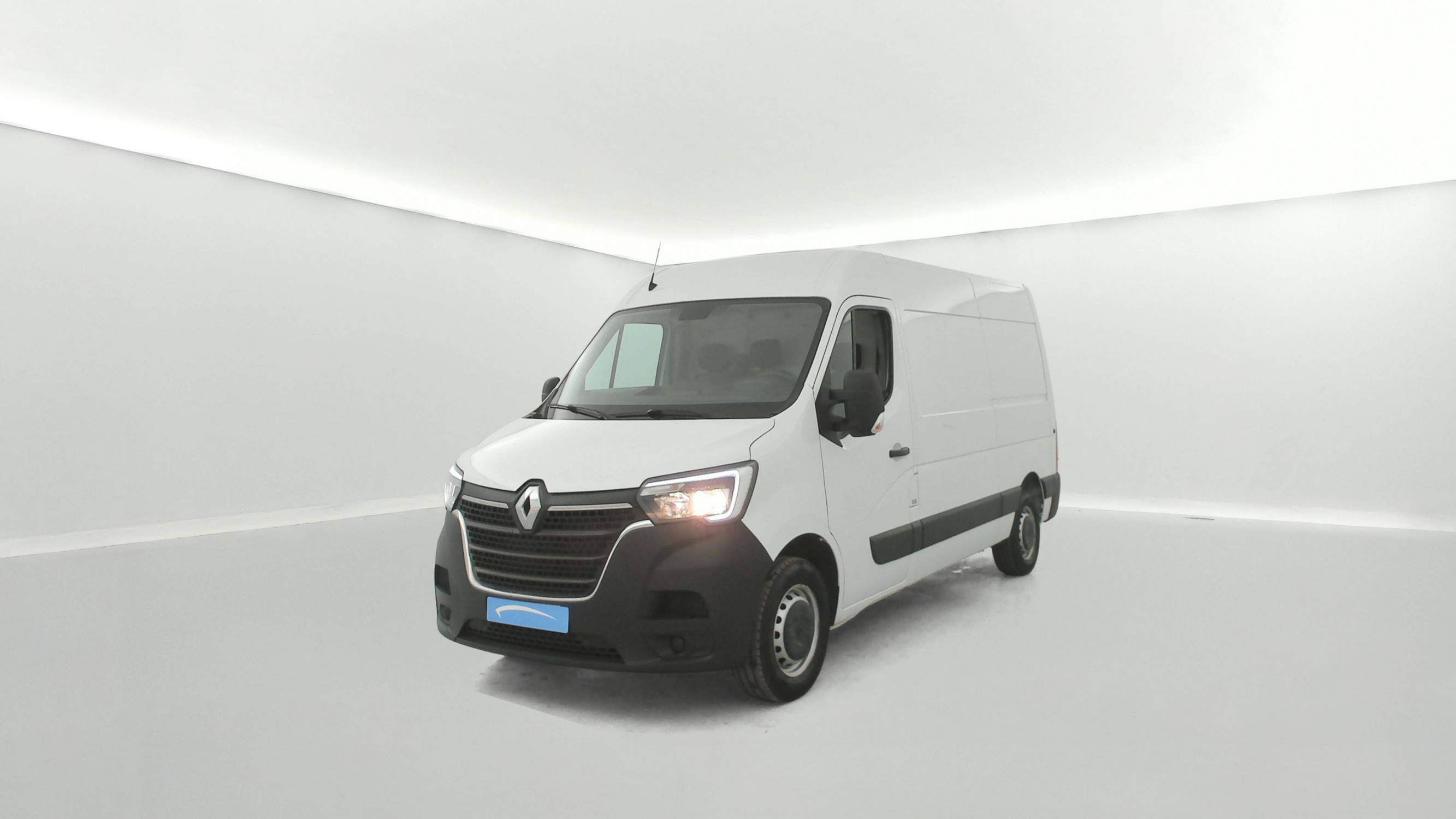 Renault Master Fourgon MASTER FGN TRAC F3500 L2H2 BLUE DCI 135 occasion de 2023 en vente à Brest