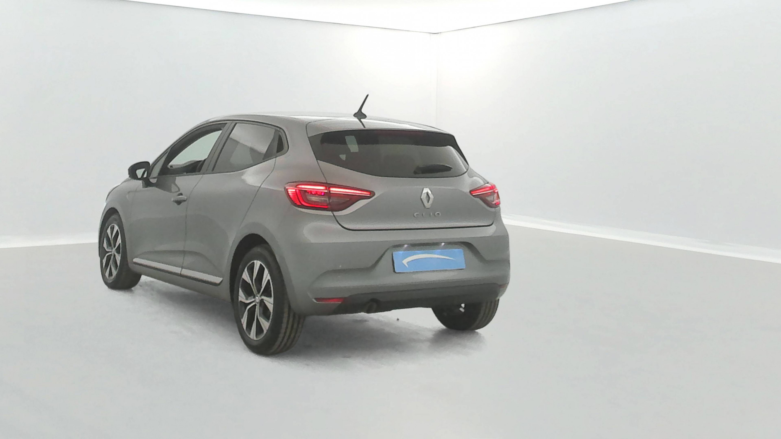 Vente en ligne Renault Clio 5 Clio TCe 90 au prix de 13 790 €