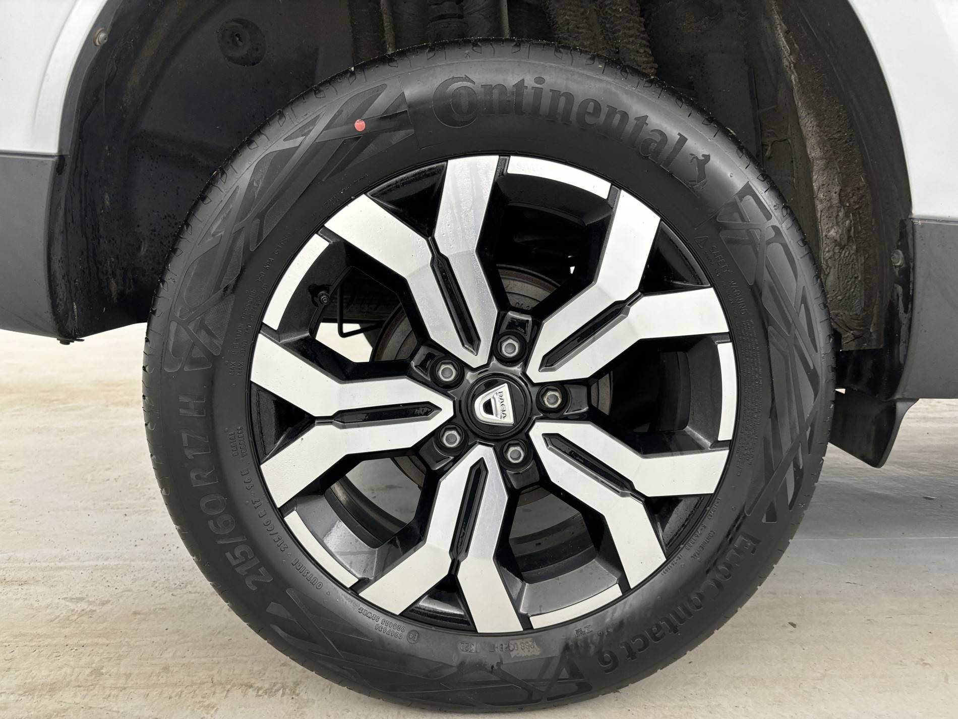 Vente en ligne Dacia Duster  TCe 130 FAP 4x2 au prix de 18 900 €