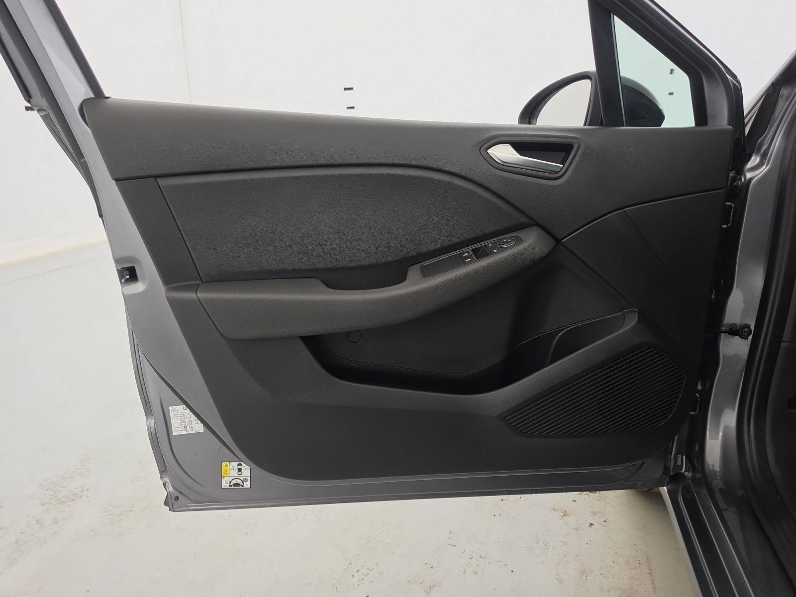 Vente en ligne Renault Clio 5 Clio TCe 90 au prix de 14 790 €