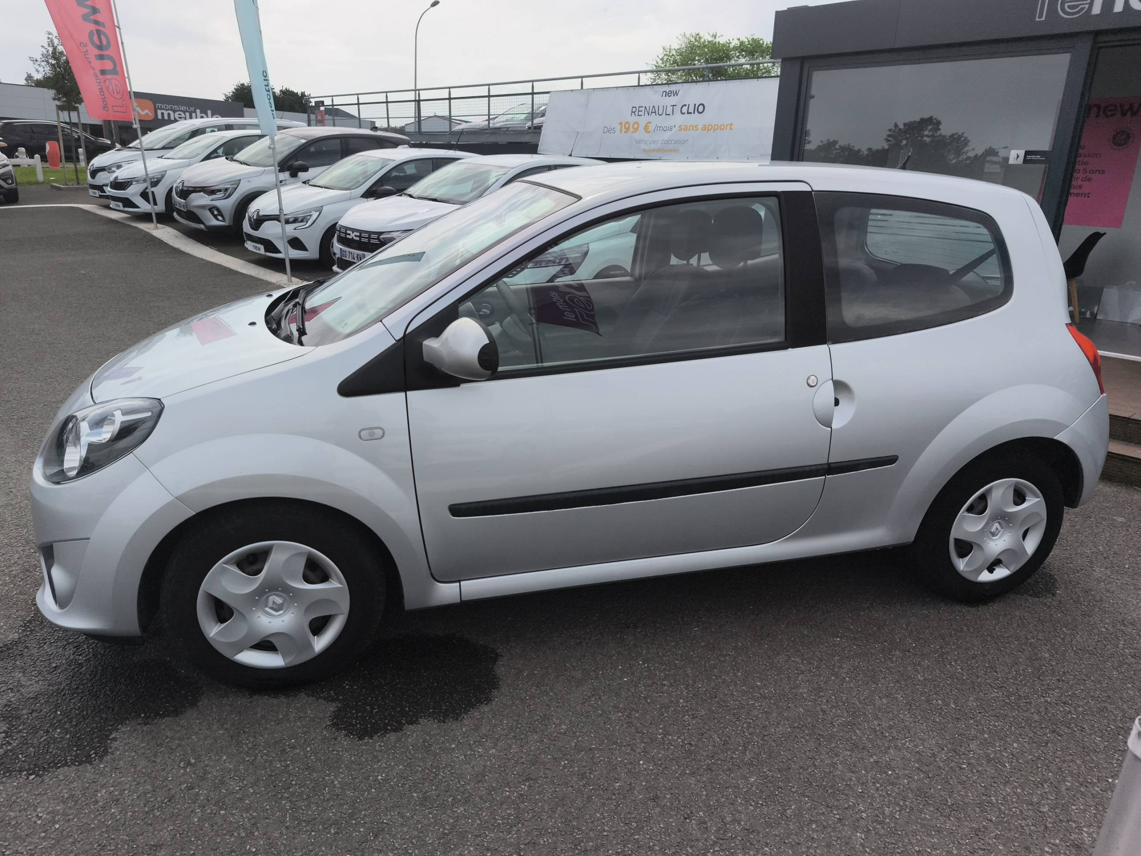 Vente en ligne Renault Twingo 2  1.2 16v 75 au prix de 6 490 €