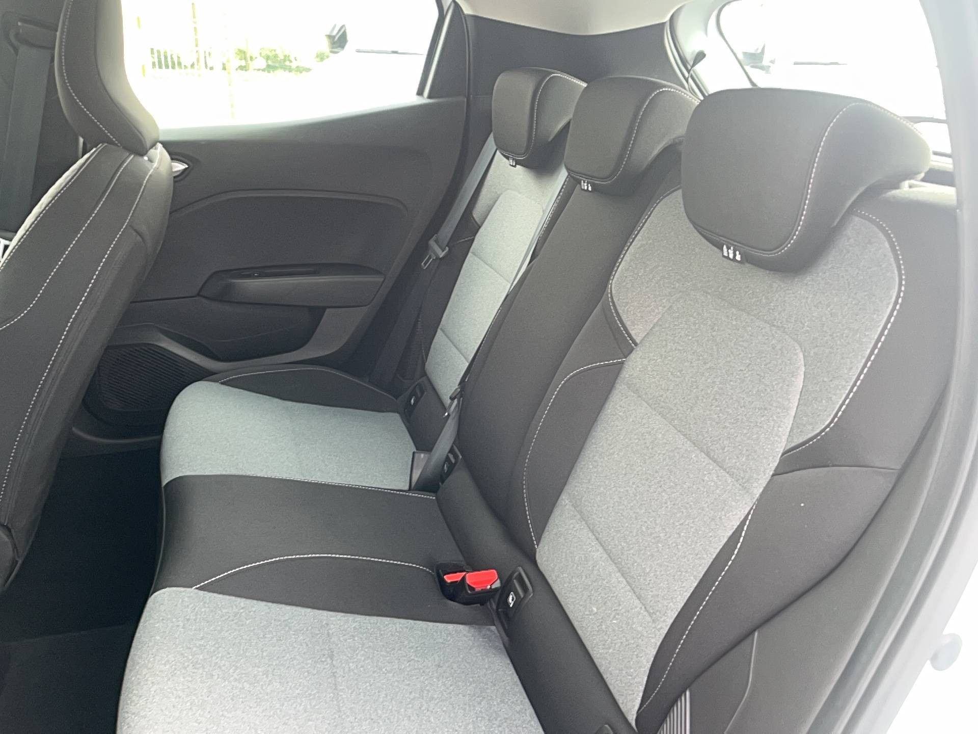 Vente en ligne Renault Clio 5 Clio E-Tech full hybrid 145 ch GSR2 au prix de 19 850 €