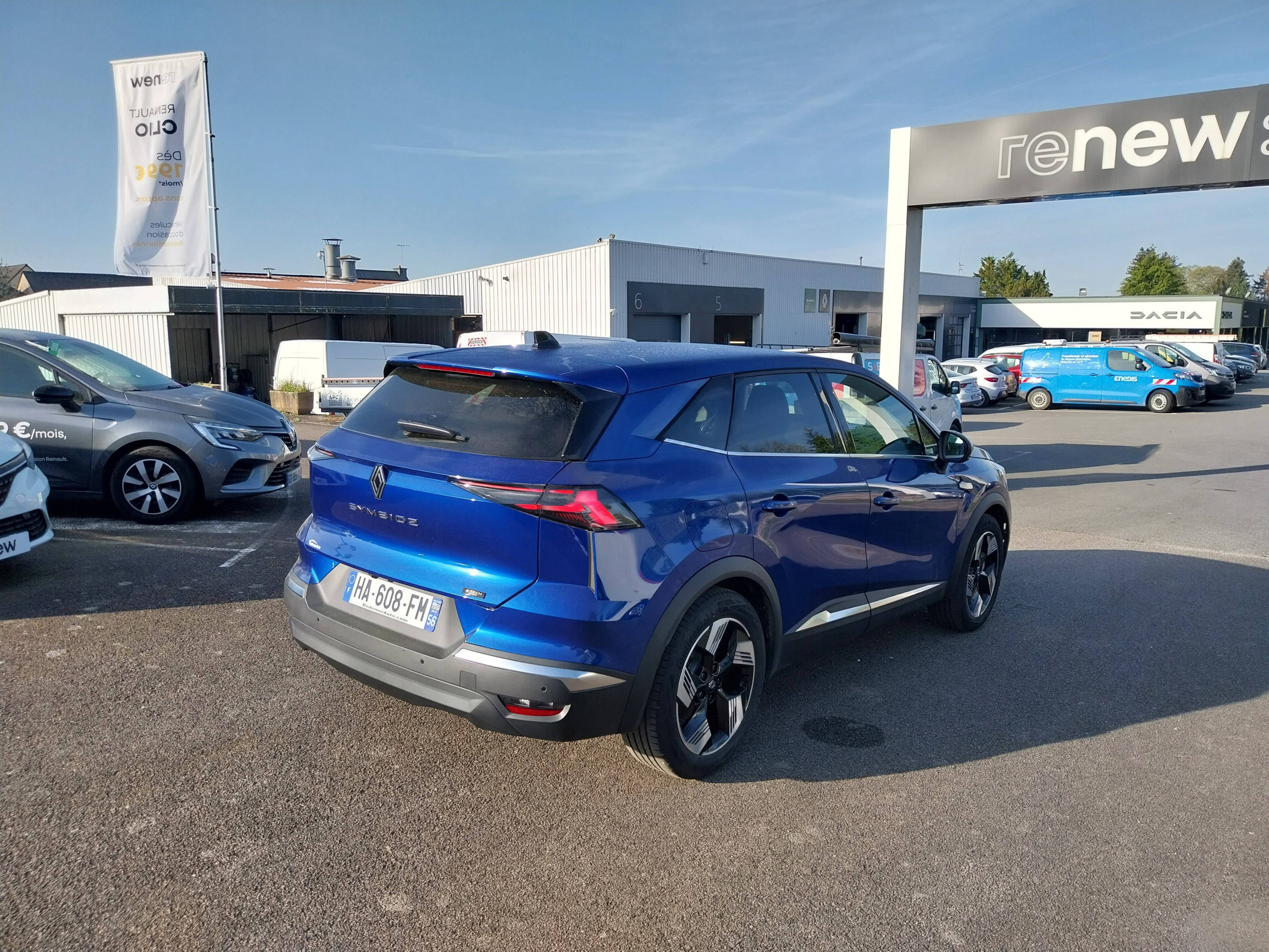 Vente en ligne Renault Symbioz  E-Tech full hybrid 145 au prix de 26 990 €