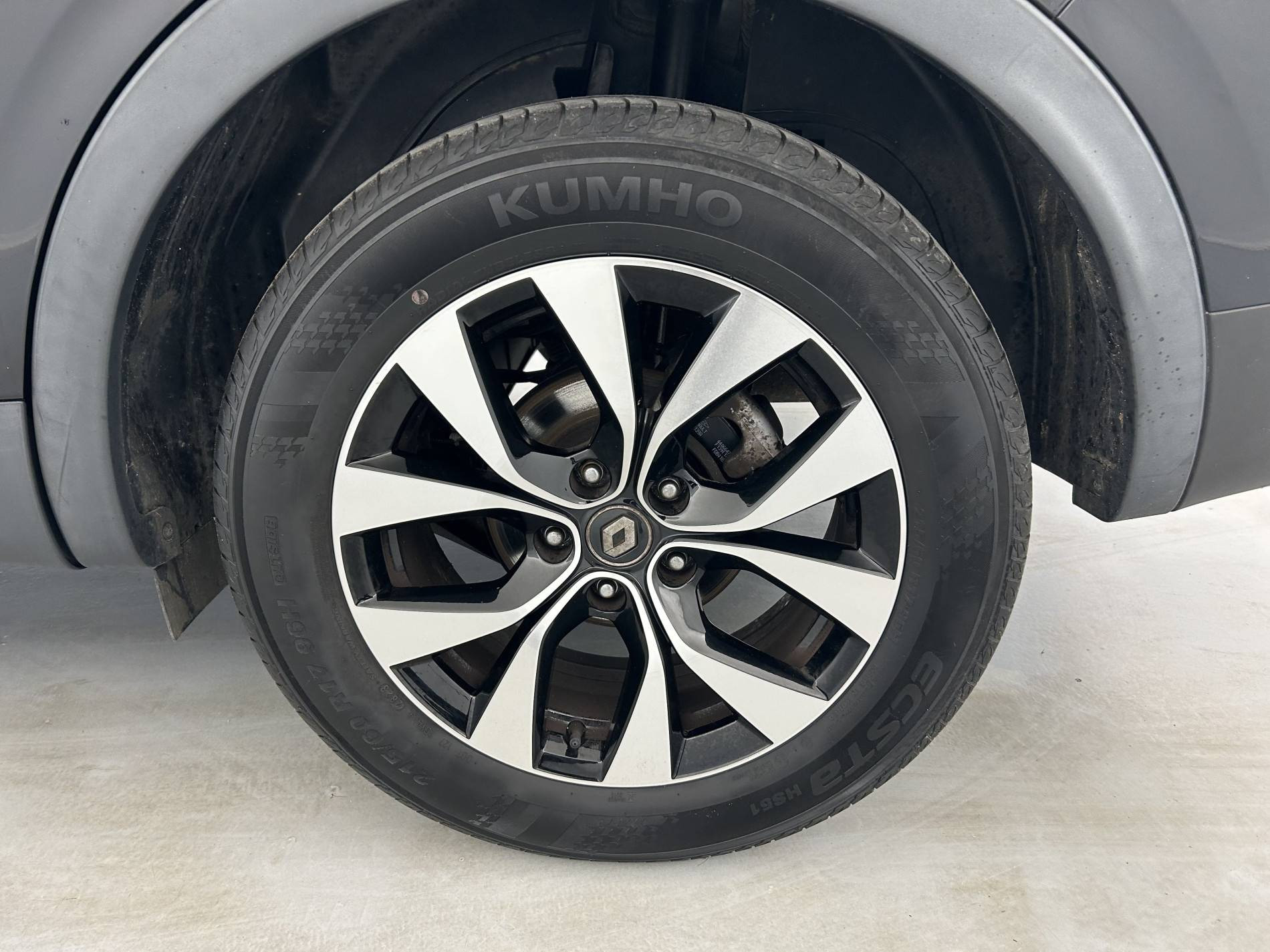 Vente en ligne Renault Arkana  mild hybrid 140 EDC FAP - 22 au prix de 18 790 €