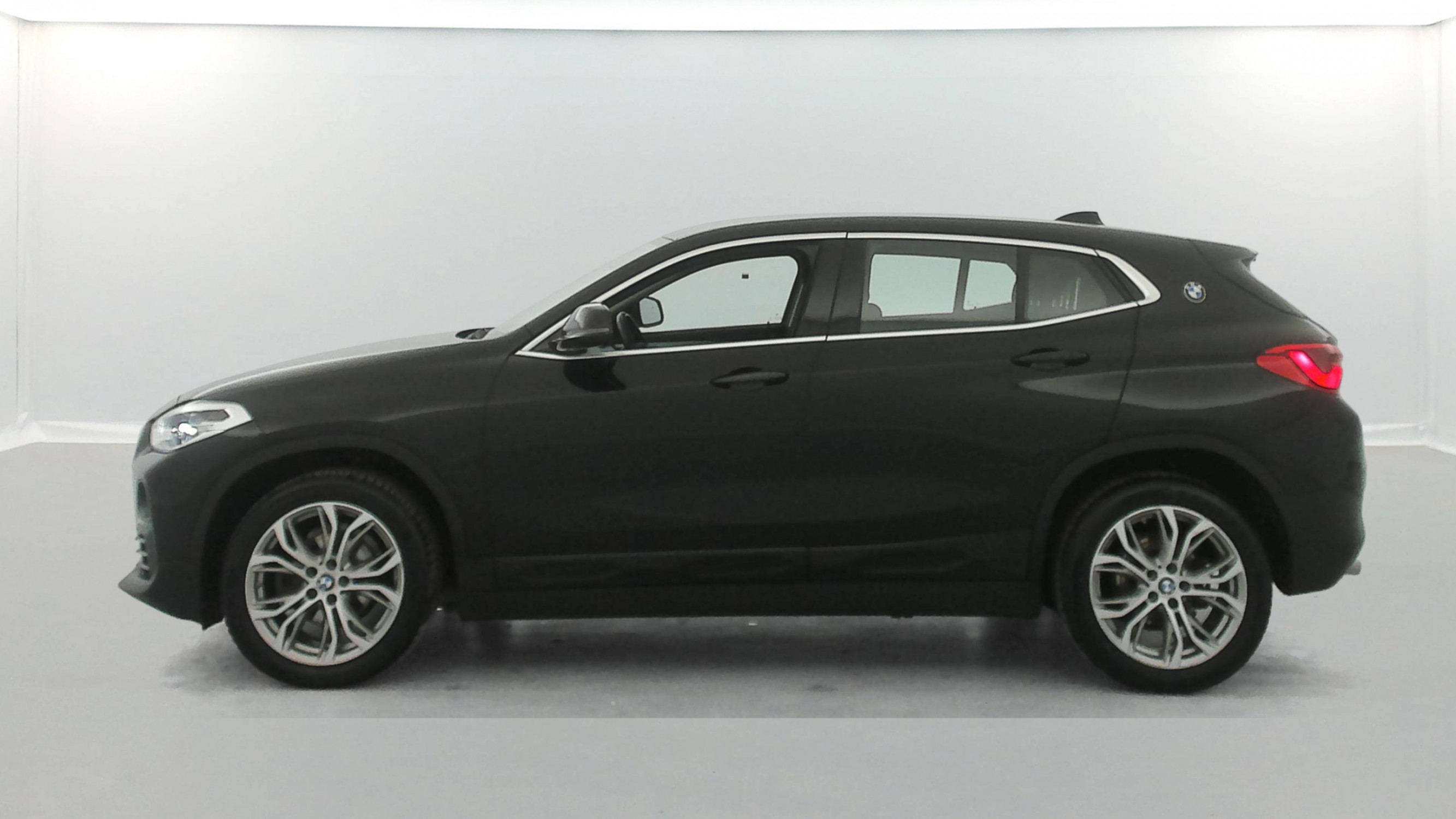 Vente en ligne Bmw X2 X2 sDrive 16d 116 ch DKG7 au prix de 17 316 €