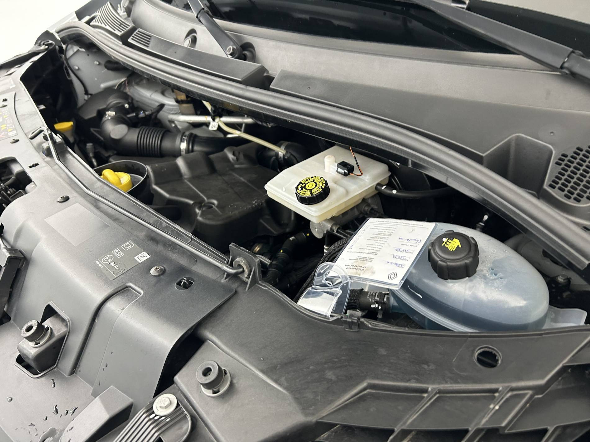 Vente en ligne Renault Master Fourgon MASTER FGN TRAC F3500 L2H2 BLUE DCI 135 au prix de 24 990 €