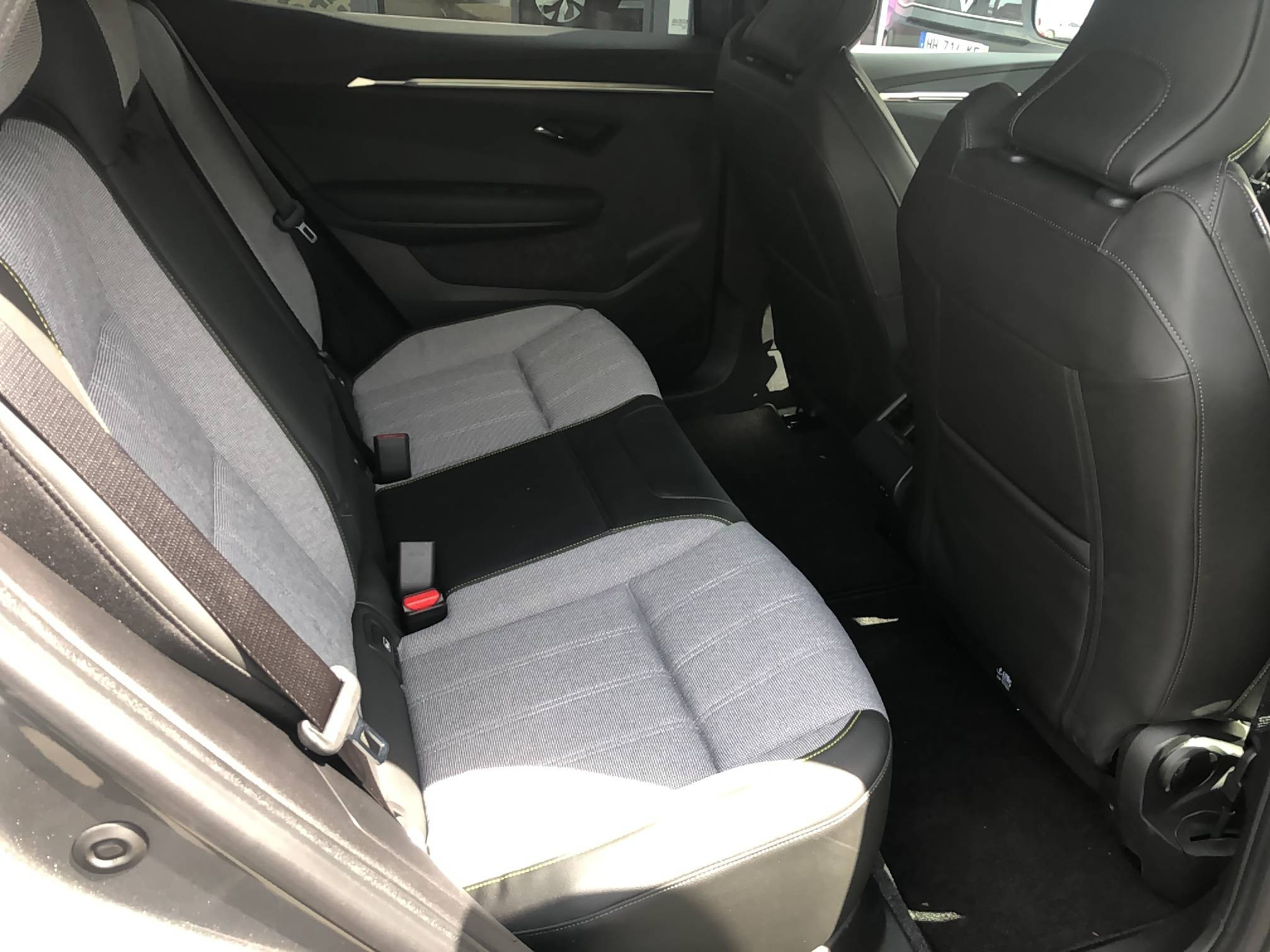 Vente en ligne Renault Scenic E-Tech  220 ch grande autonomie au prix de 44 990 €