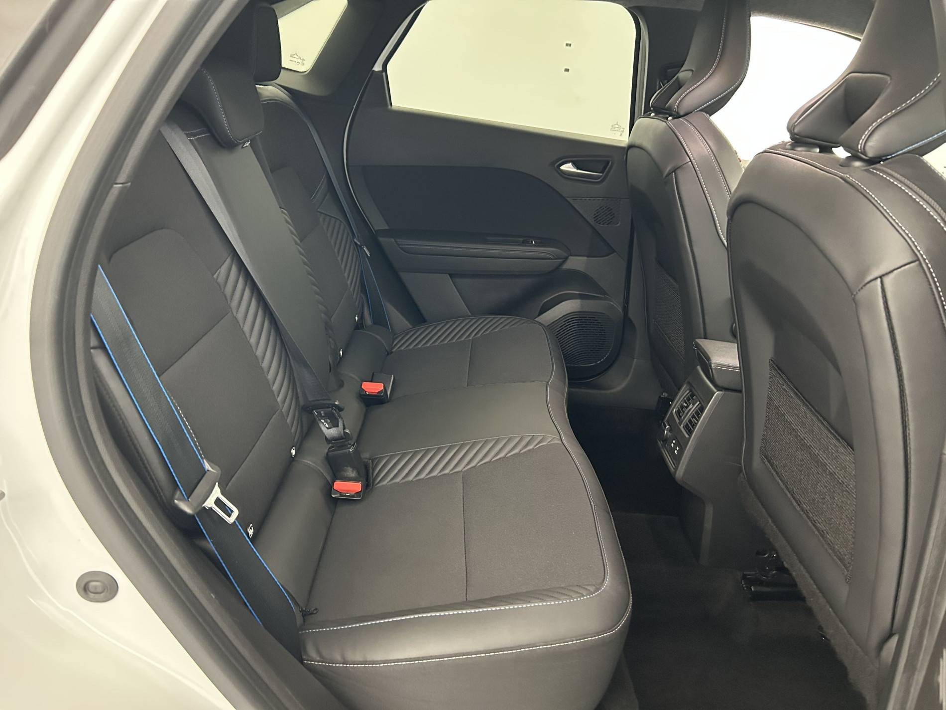 Vente en ligne Renault Symbioz  E-Tech full hybrid 145 au prix de 25 991 €