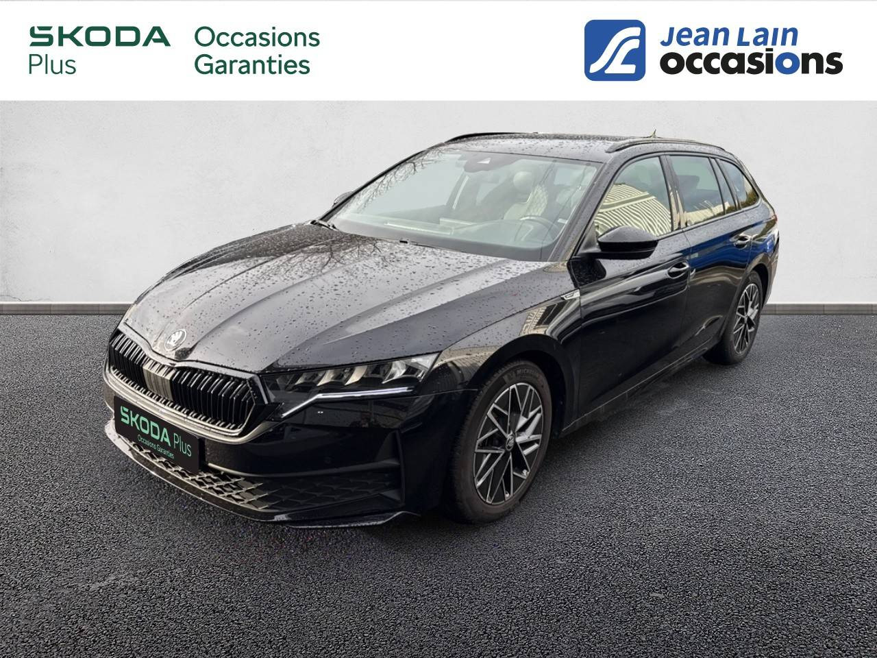 Vente en ligne SKODA OCTAVIA COMBI Octavia Combi 1.5 TSI Hybrid 150 ch ACT DSG7 Sportline de 2024 au prix de 30 090 €