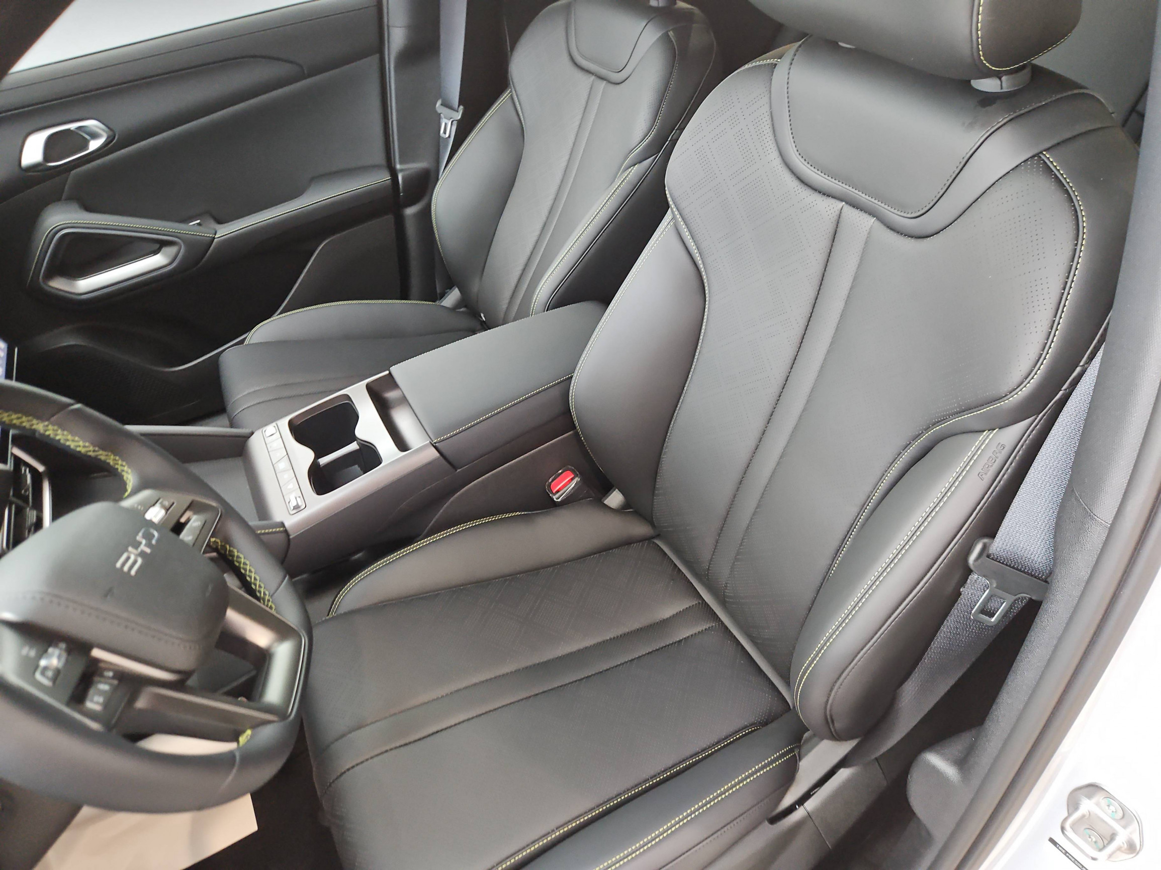 Vente en ligne Byd Atto 2  64.8 kWh 204 ch au prix de 30 890 €