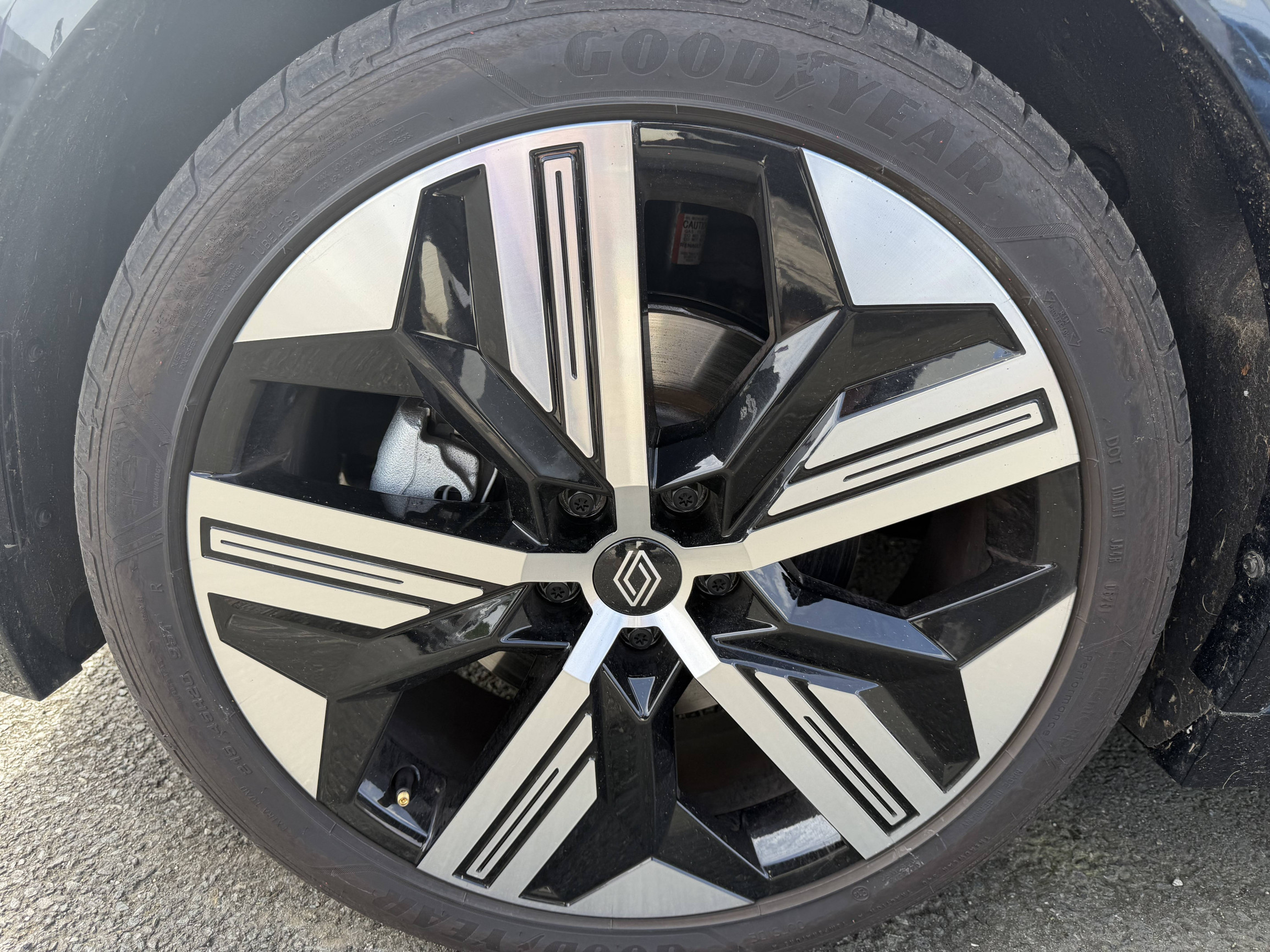 Vente en ligne Renault Megane E-Tech  220 ch autonomie confort GSR2 au prix de 40 990 €