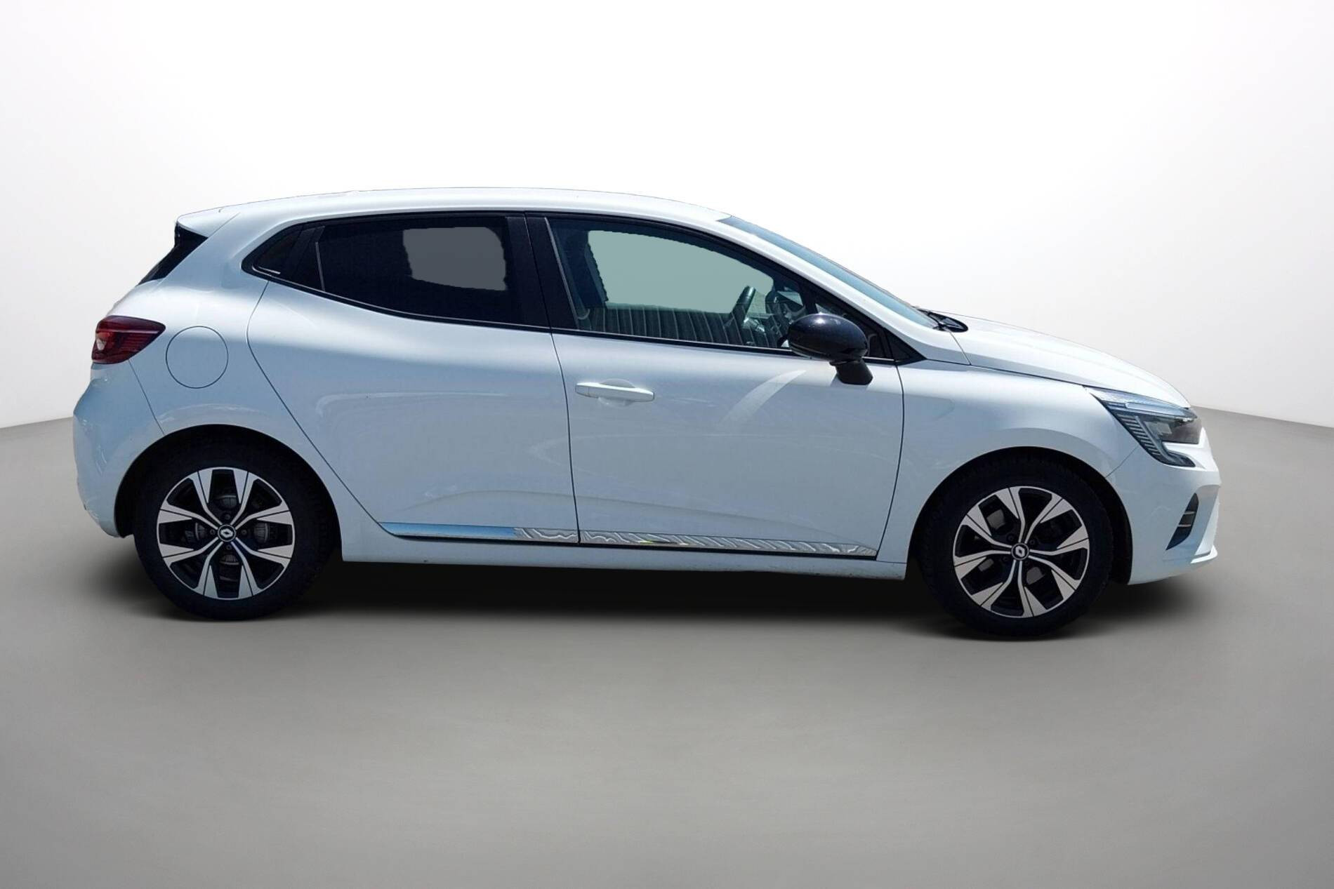 Vente en ligne Renault Clio 5 Clio Blue dCi 100 au prix de 13 491 €