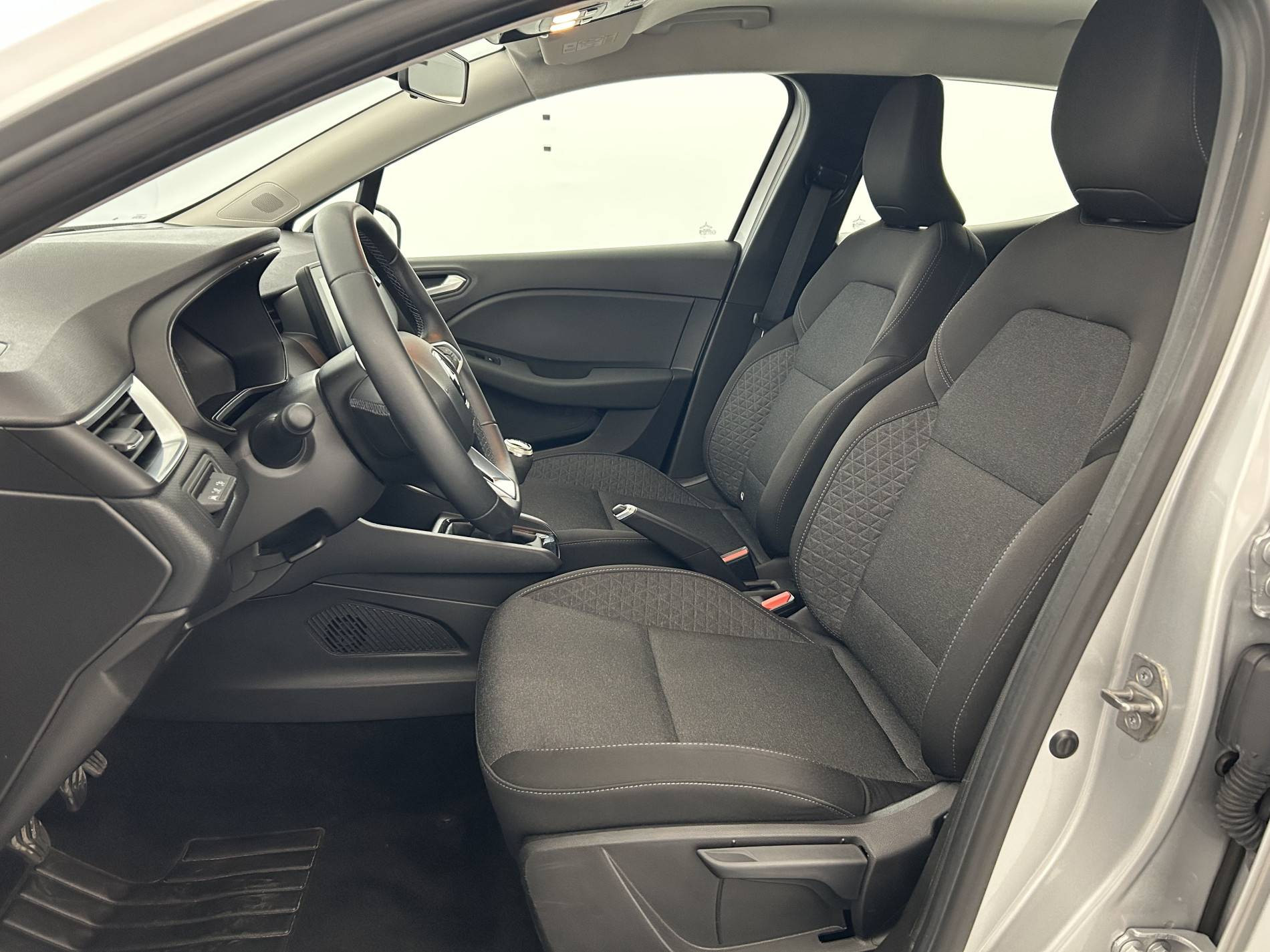 Vente en ligne Renault Clio 5 Clio TCe 90 au prix de 13 990 €